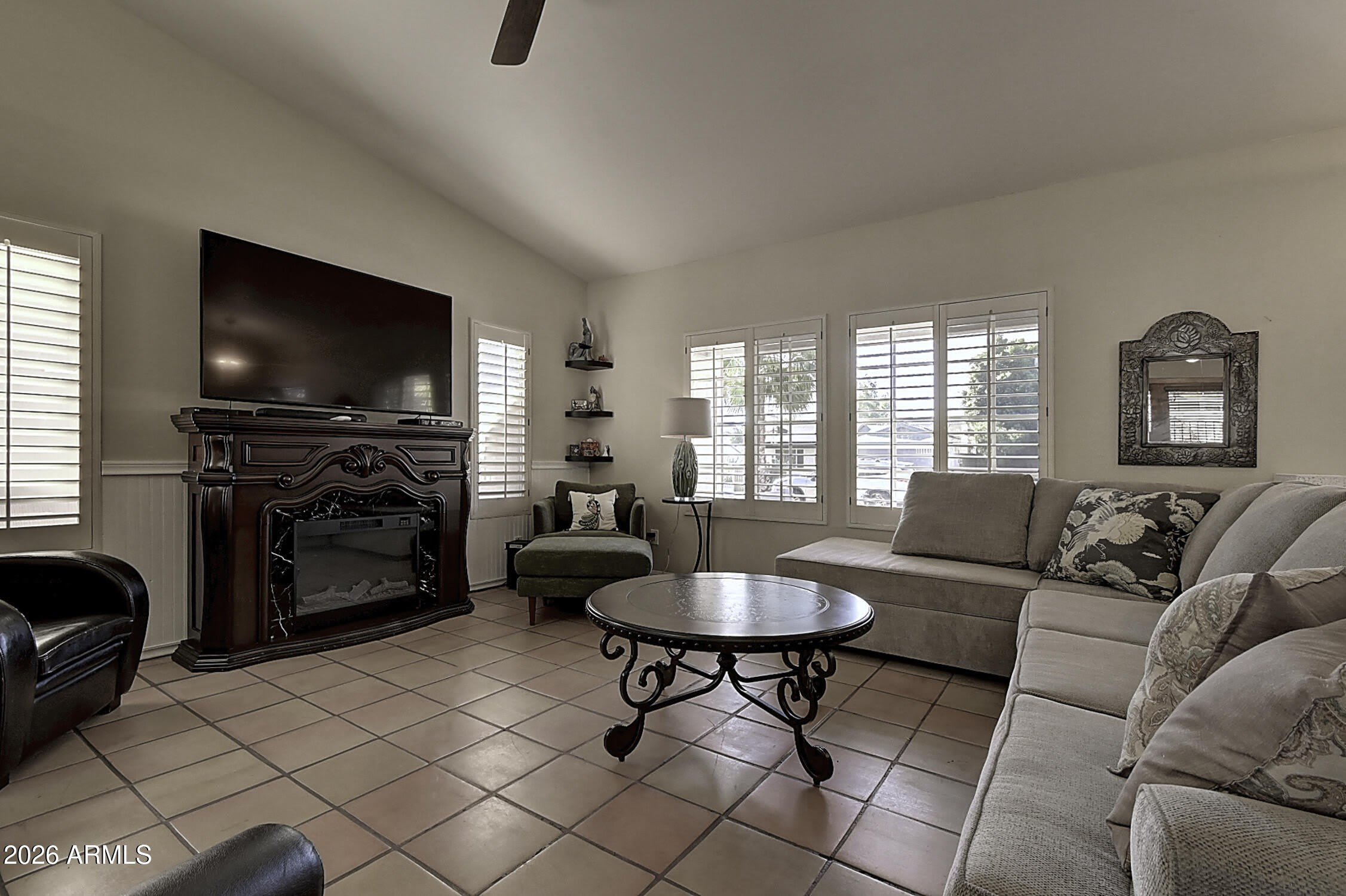 6914 E Beverly Lane – photo 2