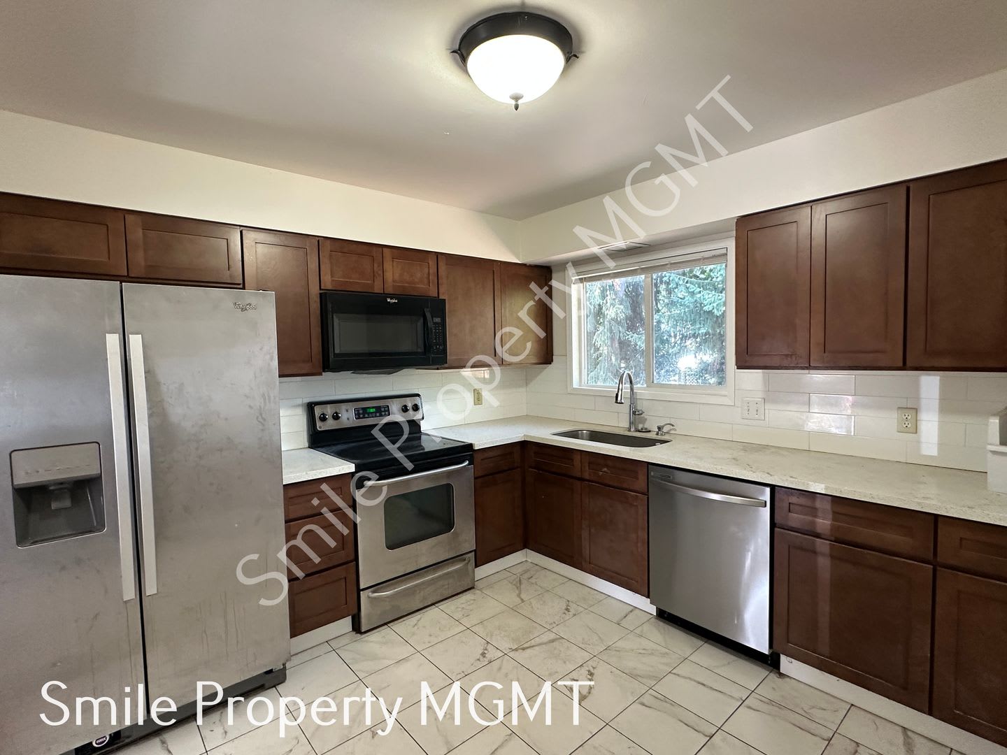 Remodeled Split – photo 4