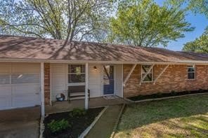 204 Ross Avenue – photo 1