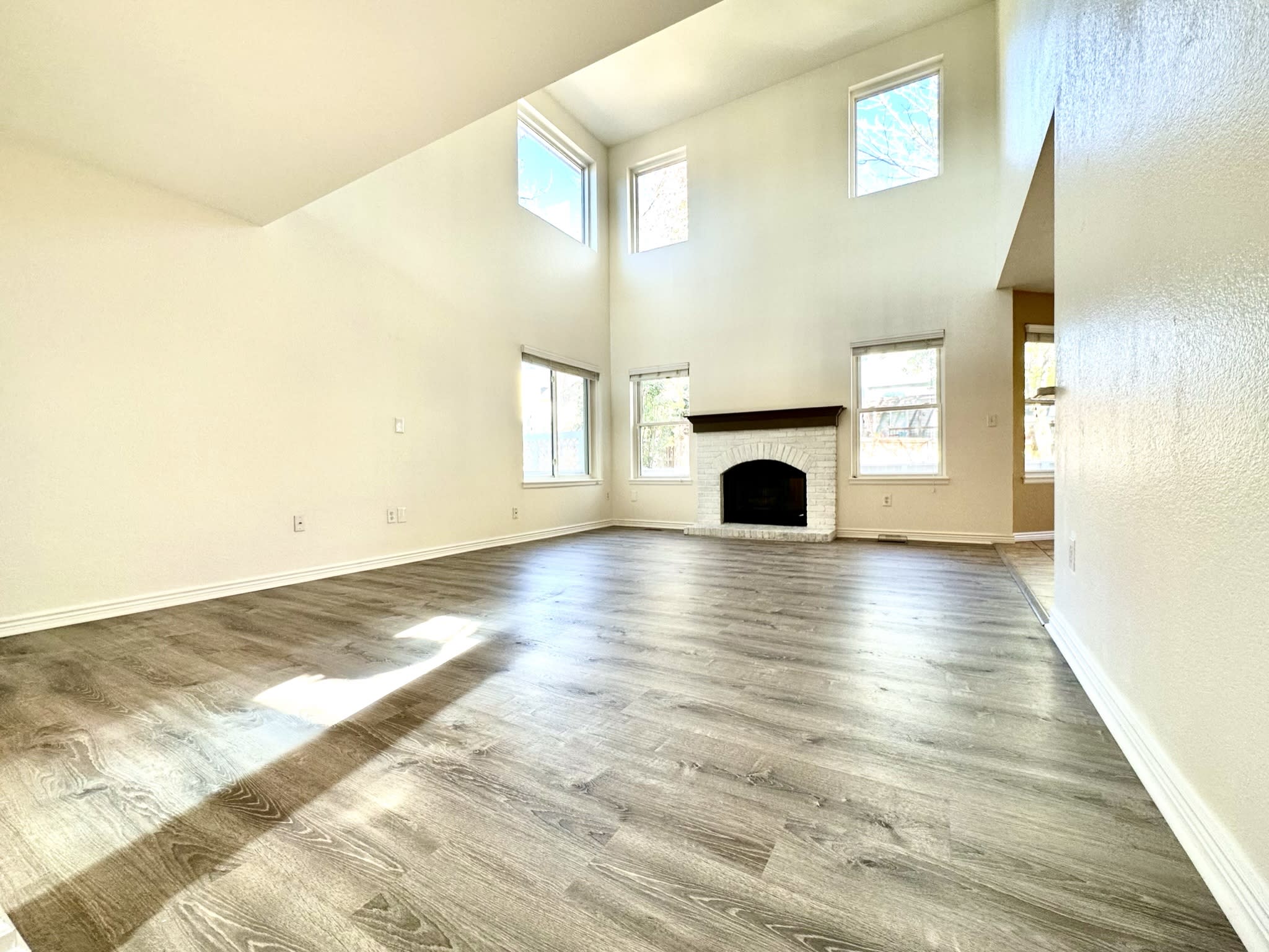 9882 South Spring Hill Place – photo 4