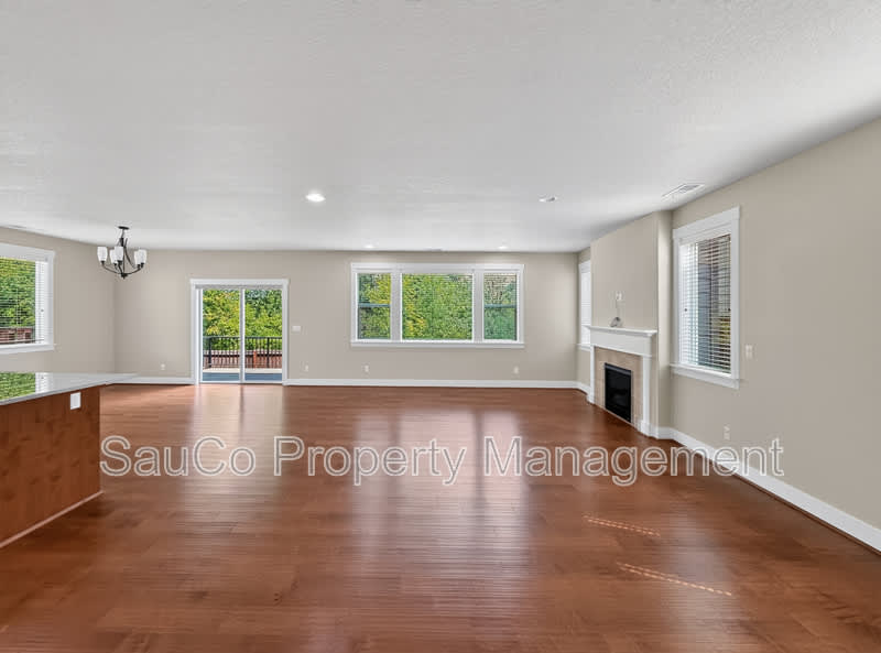 20269 Southwest Gracie Street – photo 4