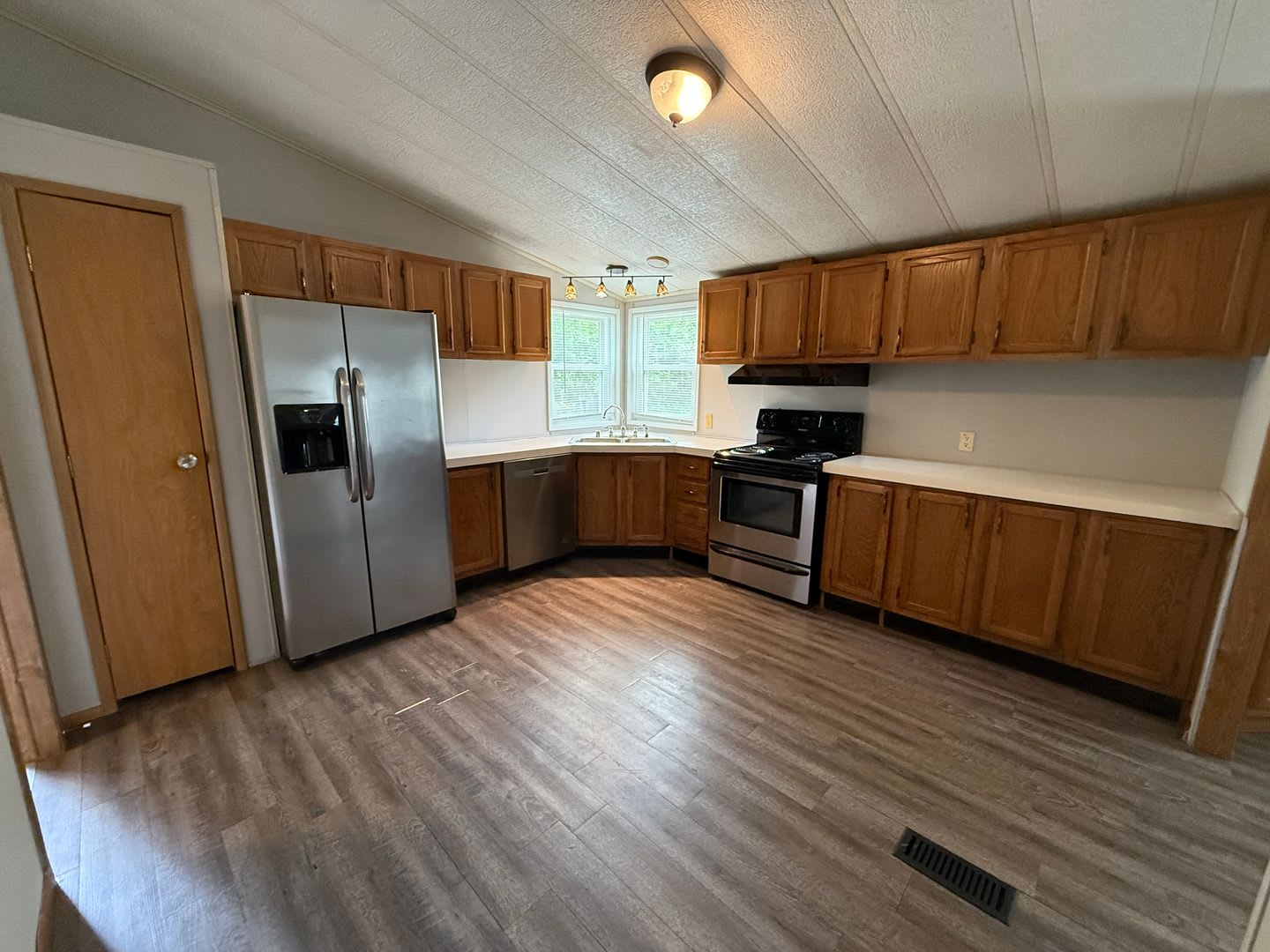 3 Bedroom 2 Bath House – photo 3