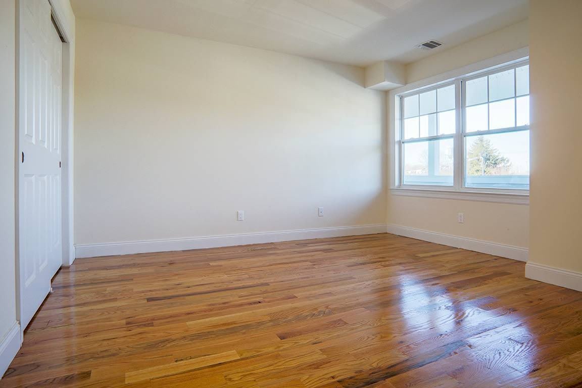 40 Cedar Swamp Rd – photo 3