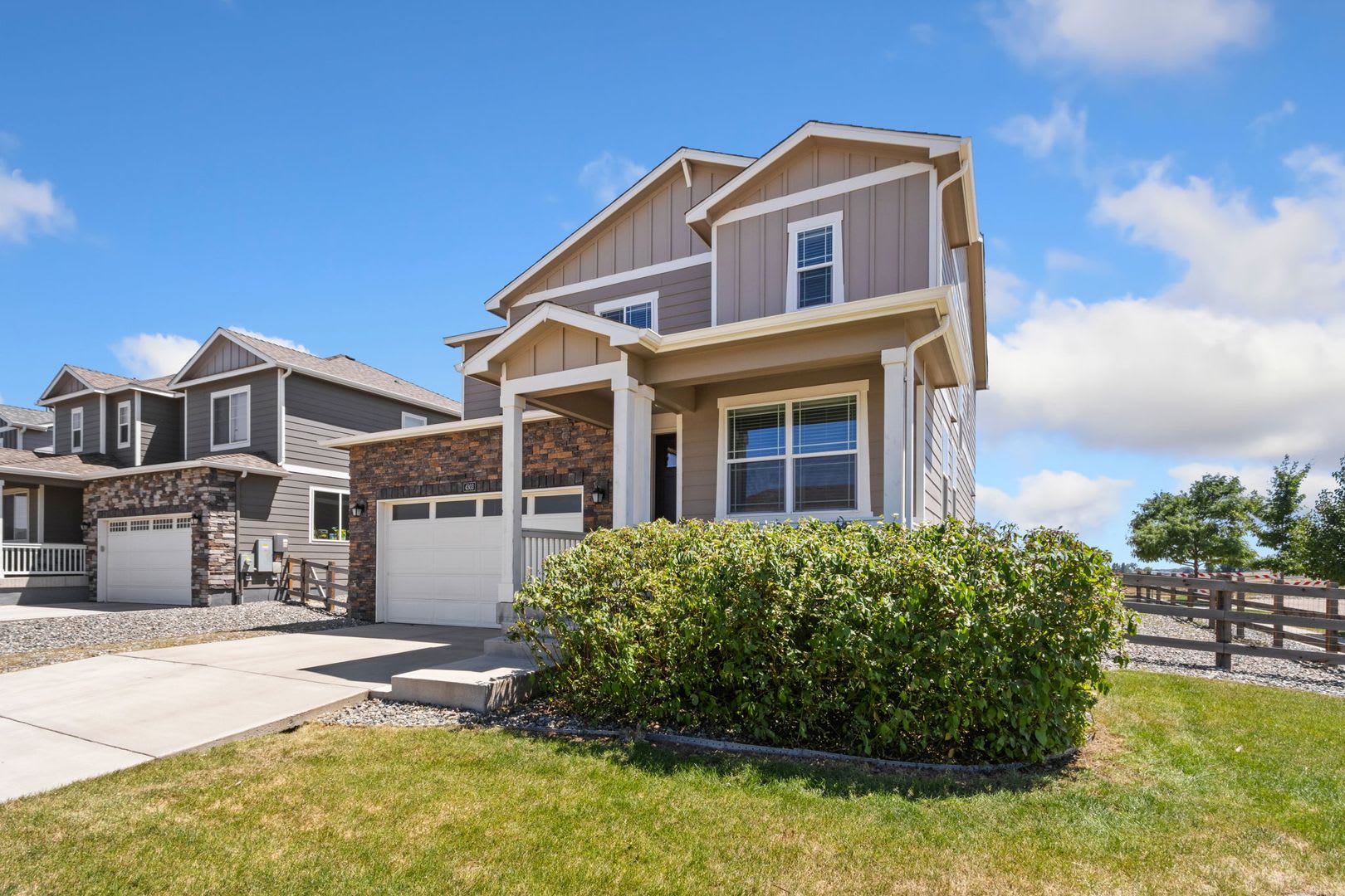 Spacious Fort Collins 4-Bed Home with Mountain Views – photo 1
