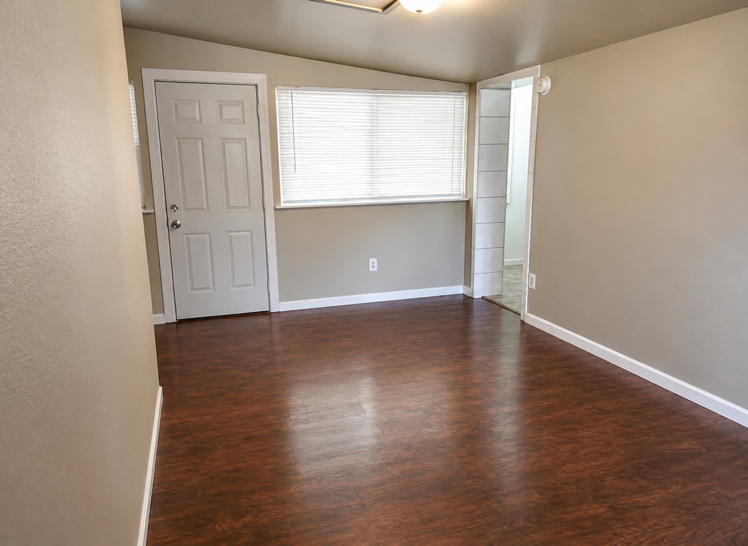 139 Pine St – photo 2