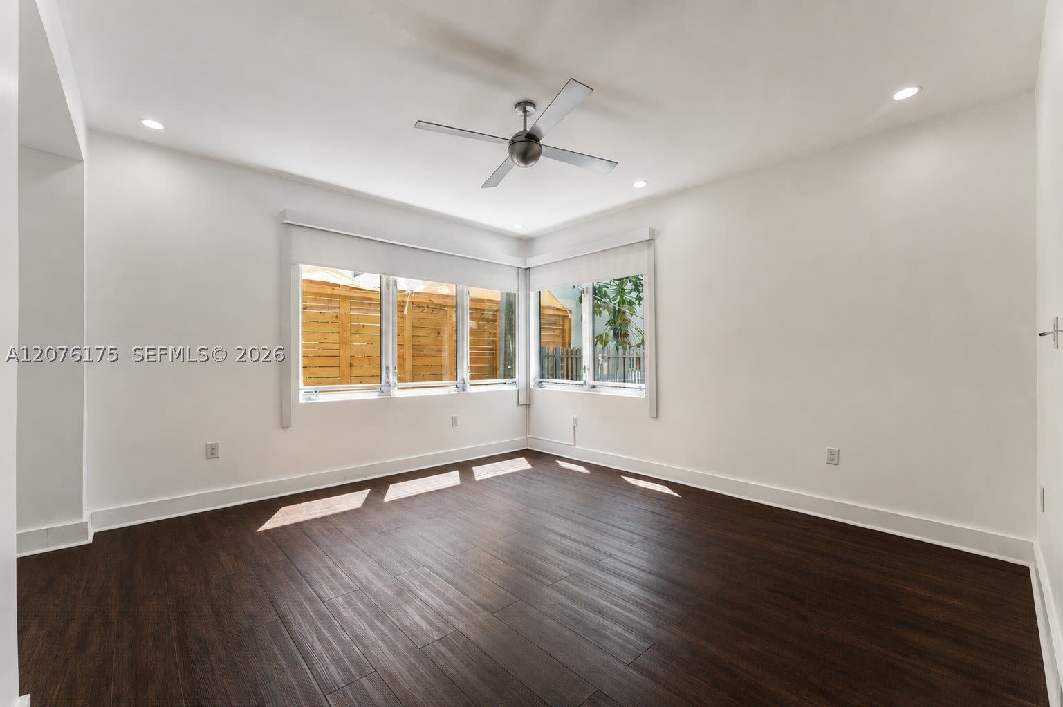 1751 James Ave – photo 4