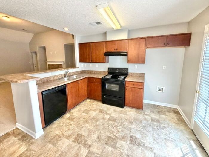 1161 East Cortona Circle – photo 3