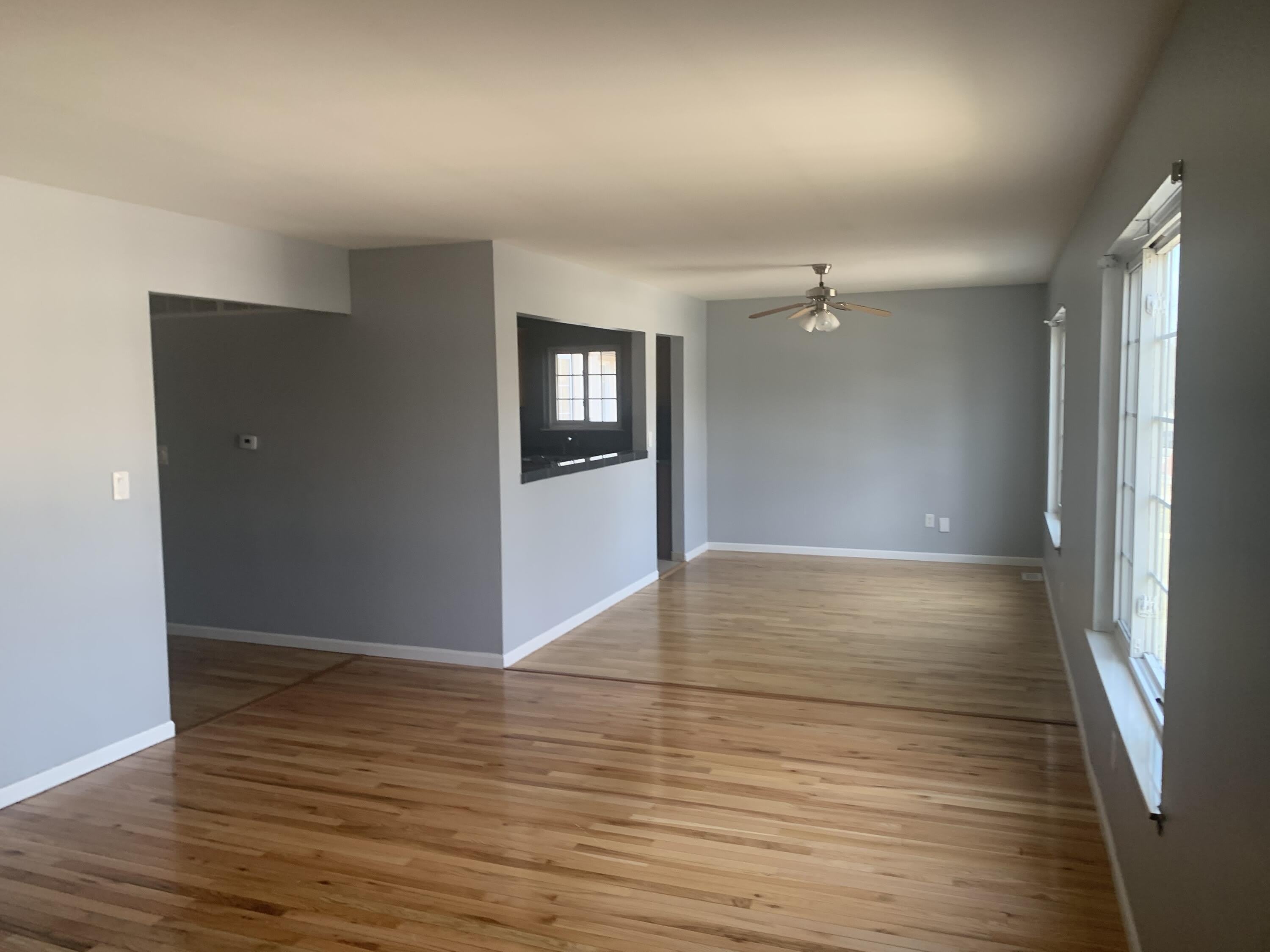 30256 Southfield Road – photo 3