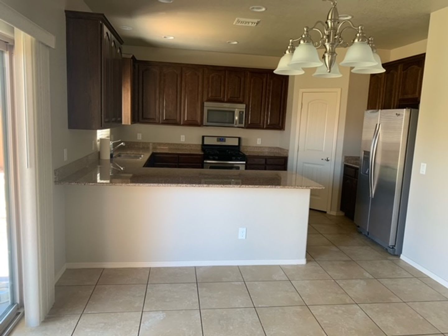 Available Rental – photo 4