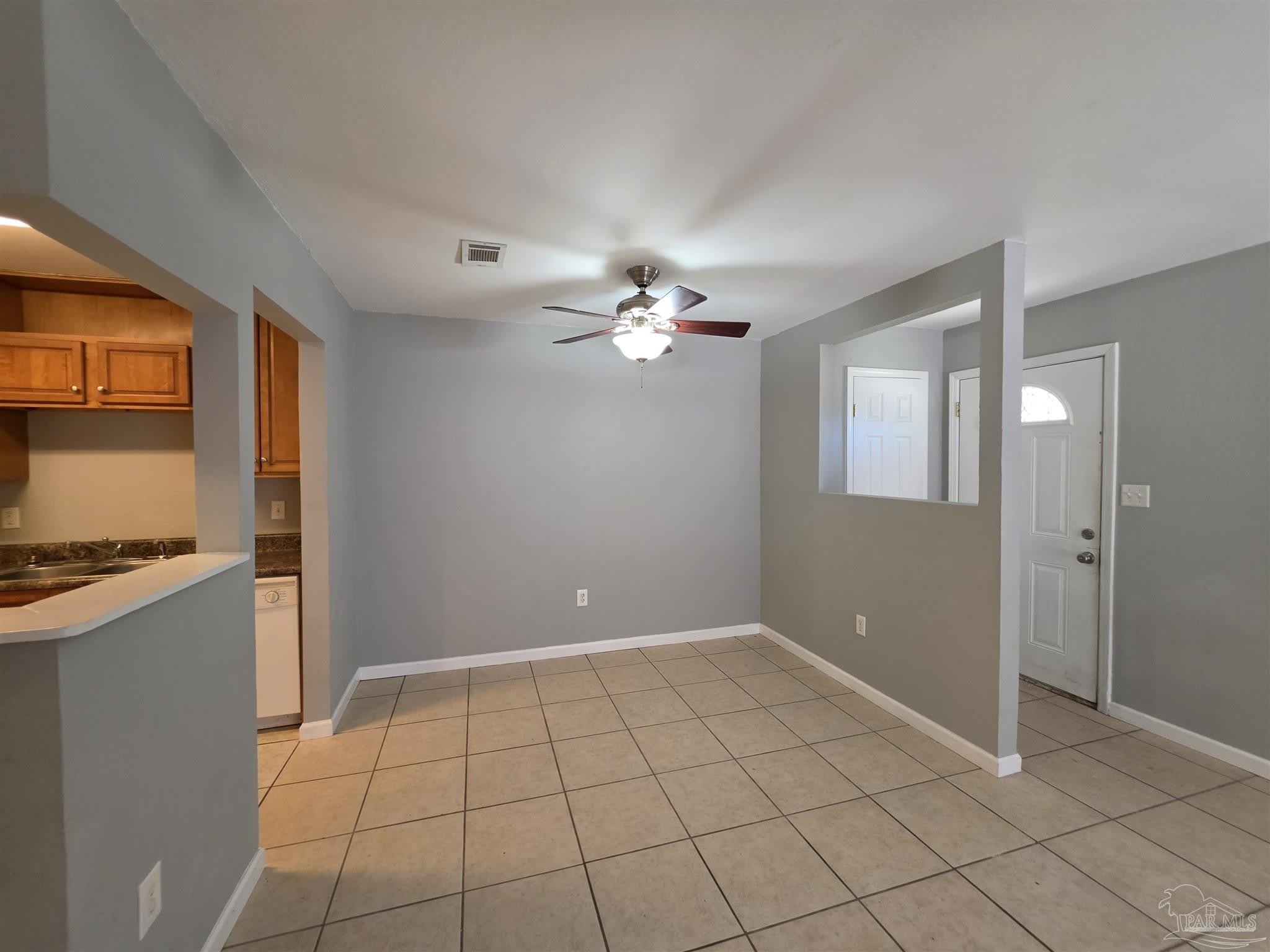 3346 Greenbriar Cir – photo 4