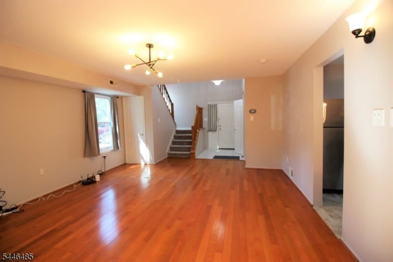 83 Winchester Way – photo 3