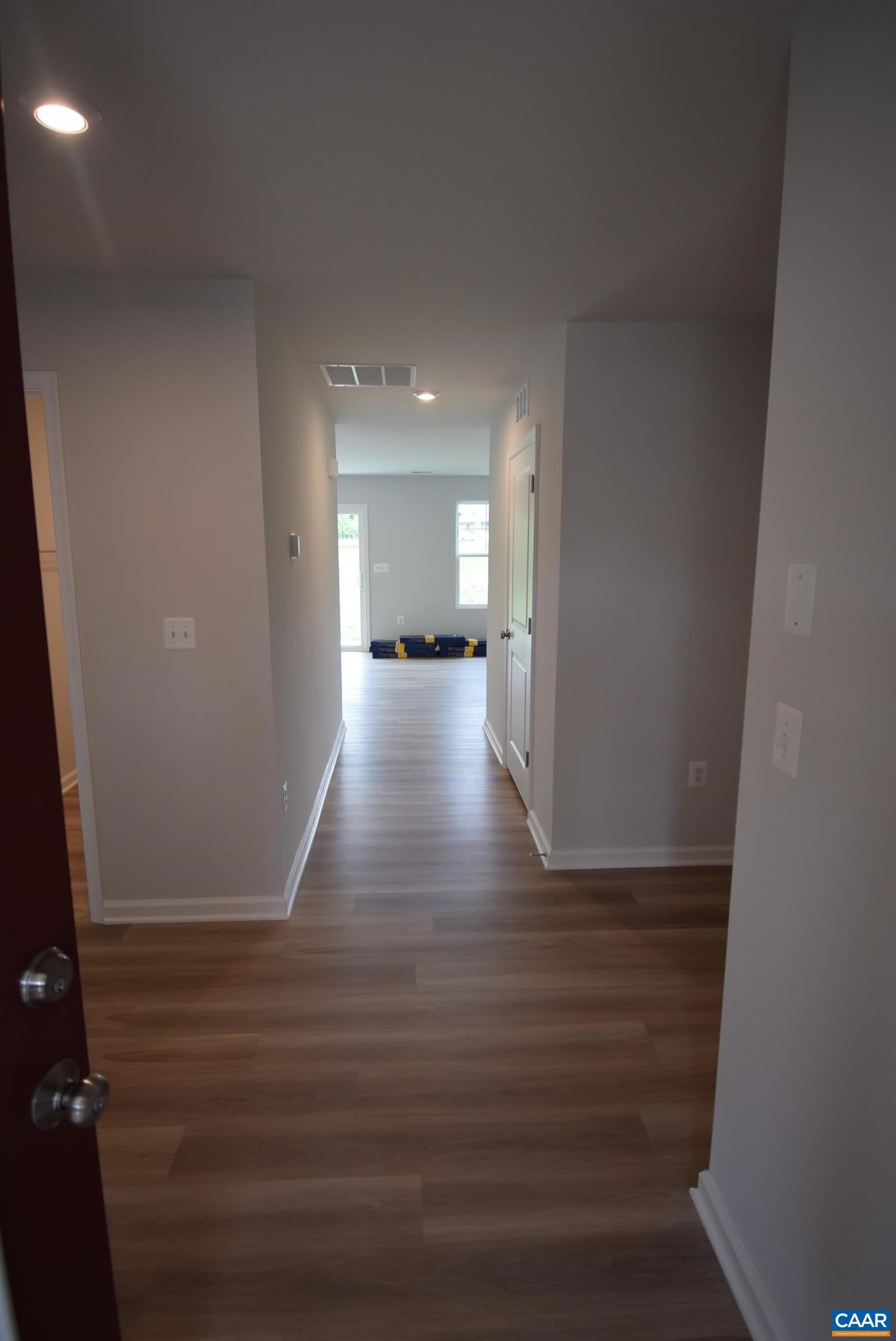 34 Diana Ct – photo 5
