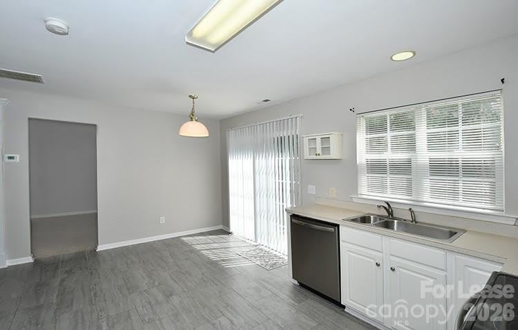 8715 Challenger Drive – photo 3