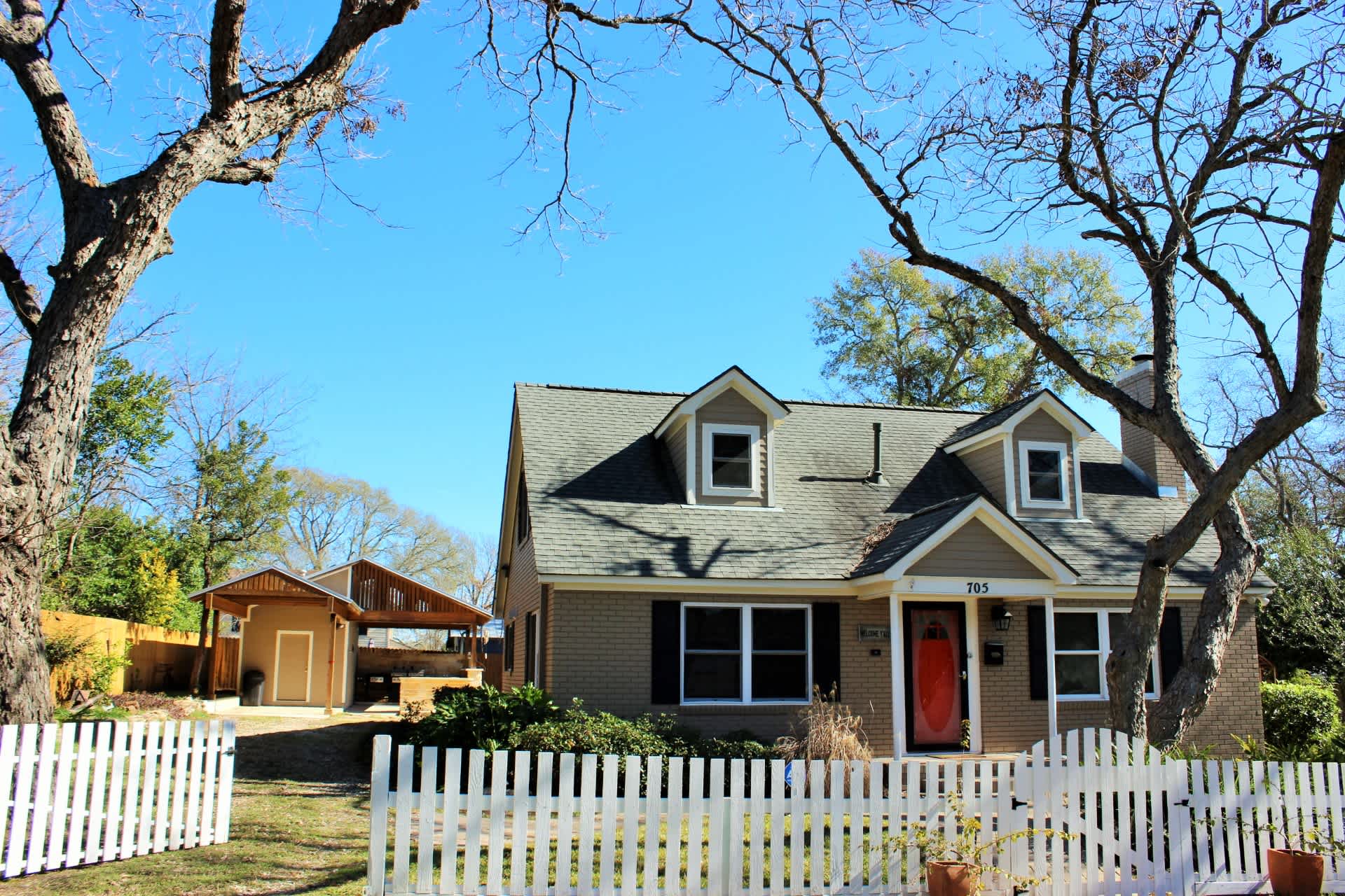 705 South Baylor Street – photo 1