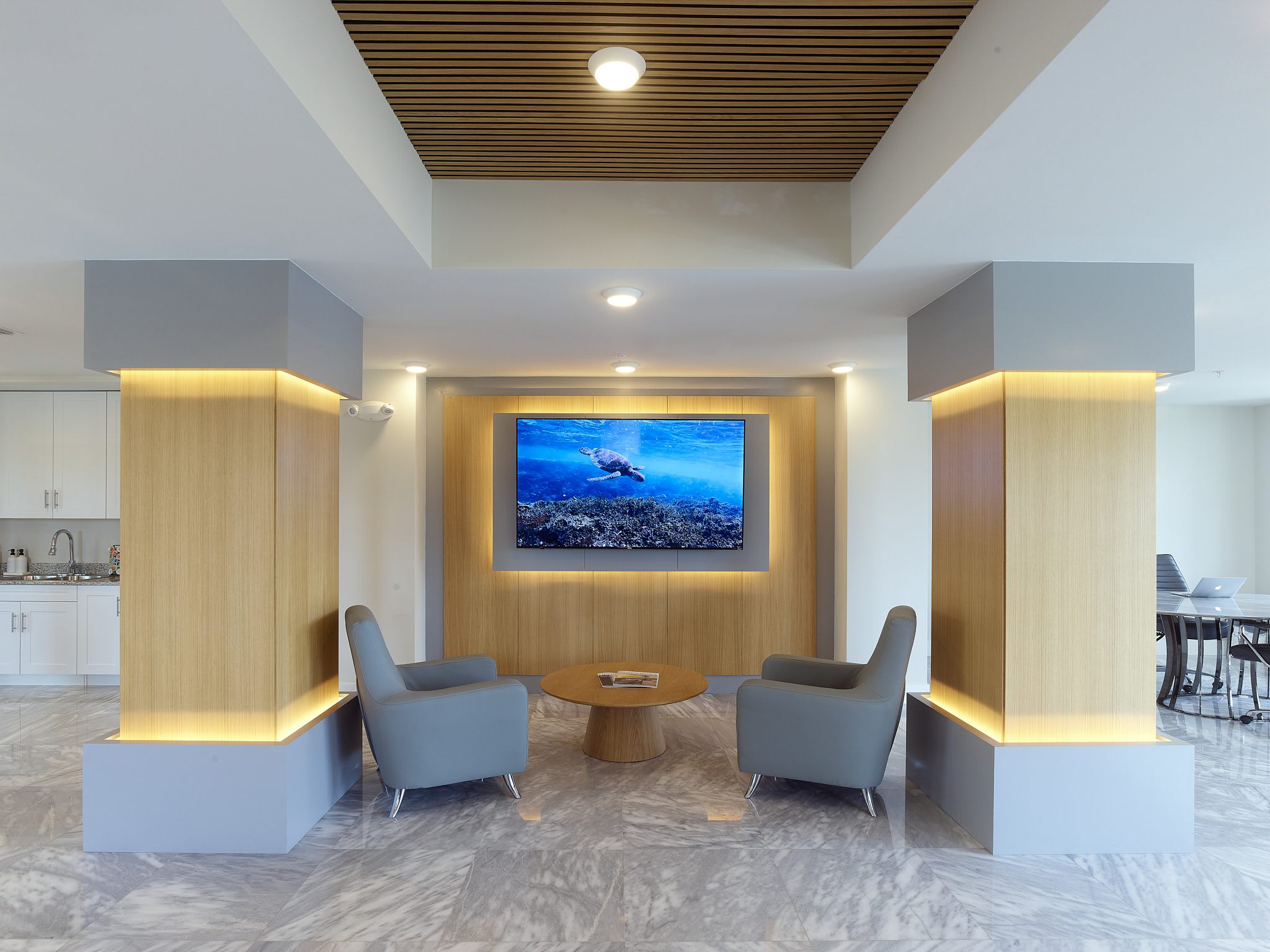 Gateway Luxury Apartments – photo 2