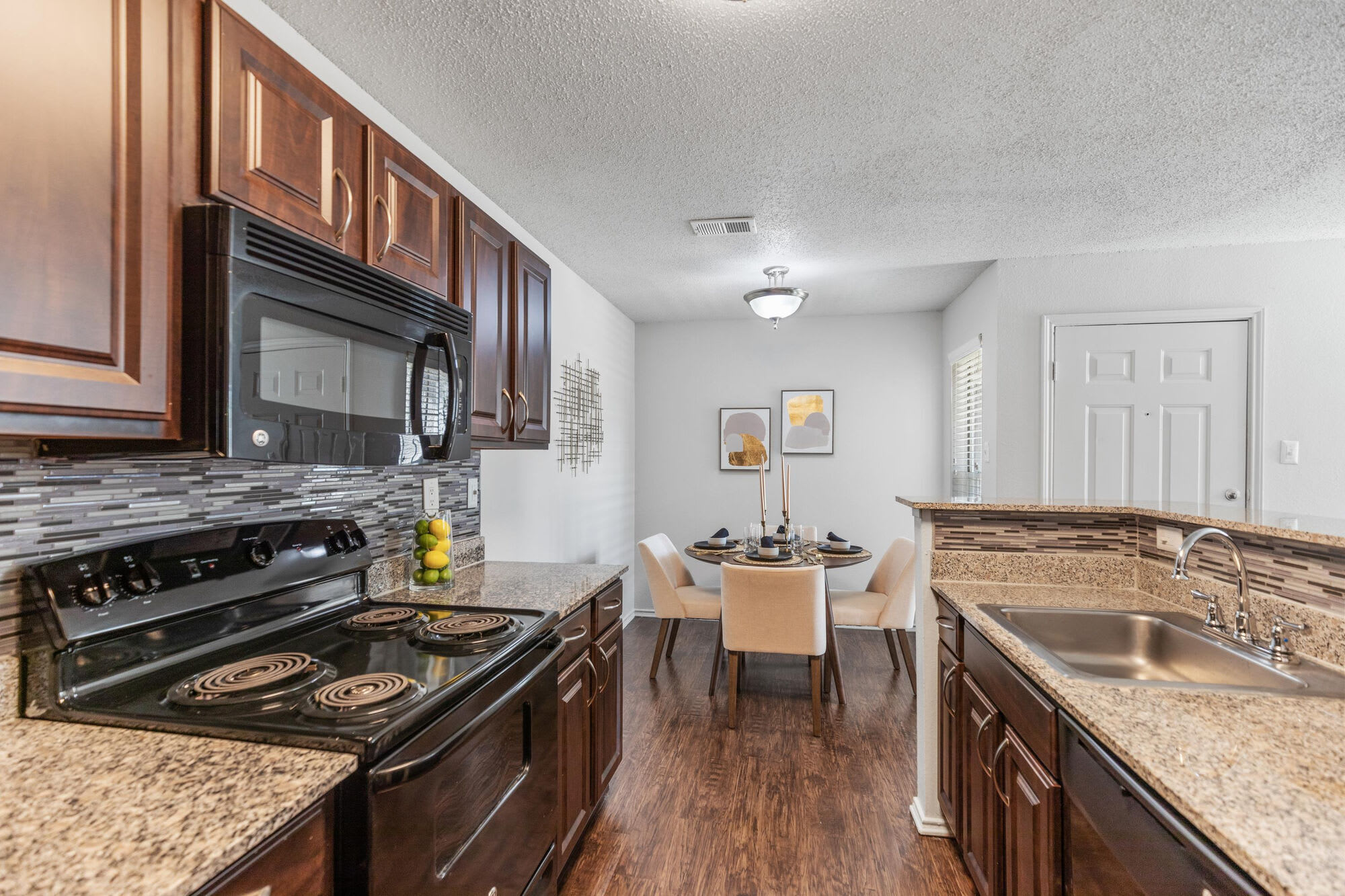 Townlake Of Coppell – photo 4