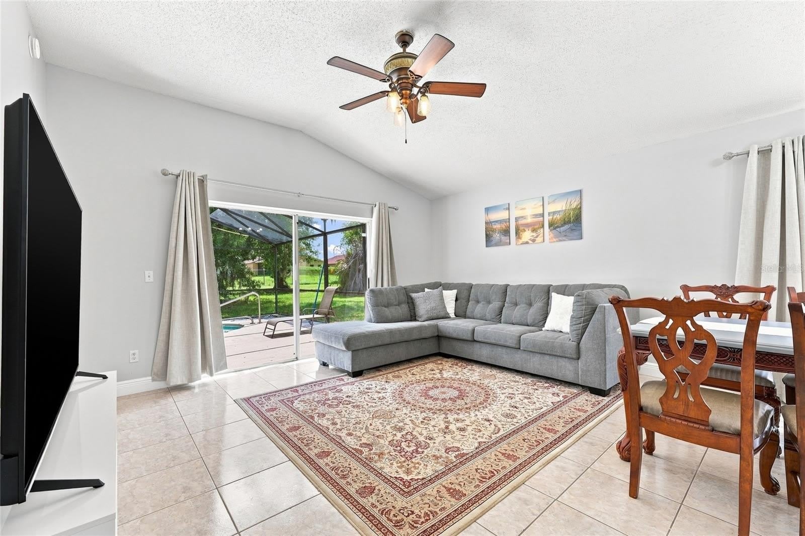 2537 CHATHAM Circle – photo 4