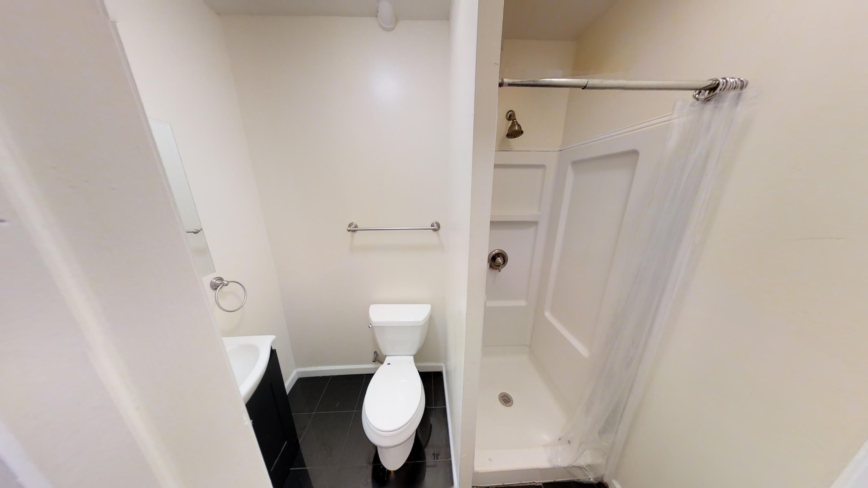 618 Westcott St Apt 1 – photo 3