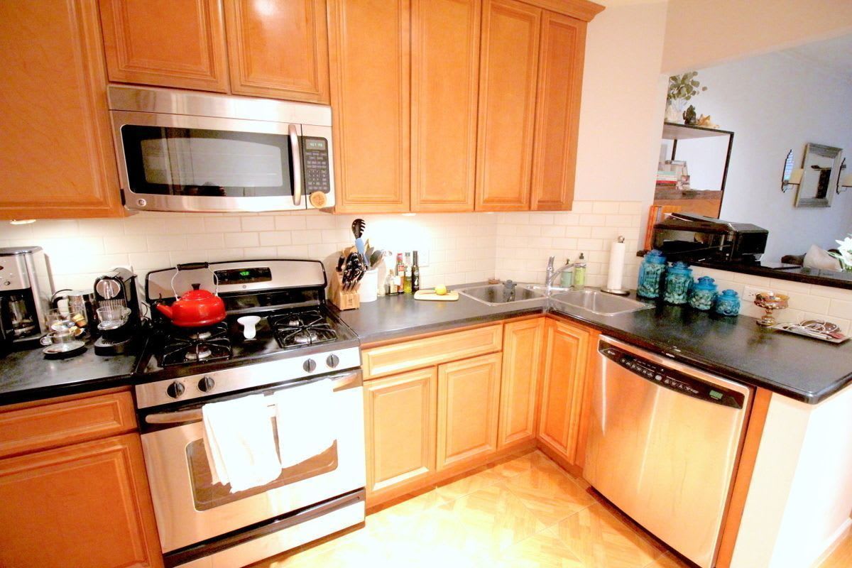 126 East 31St Street – photo 5