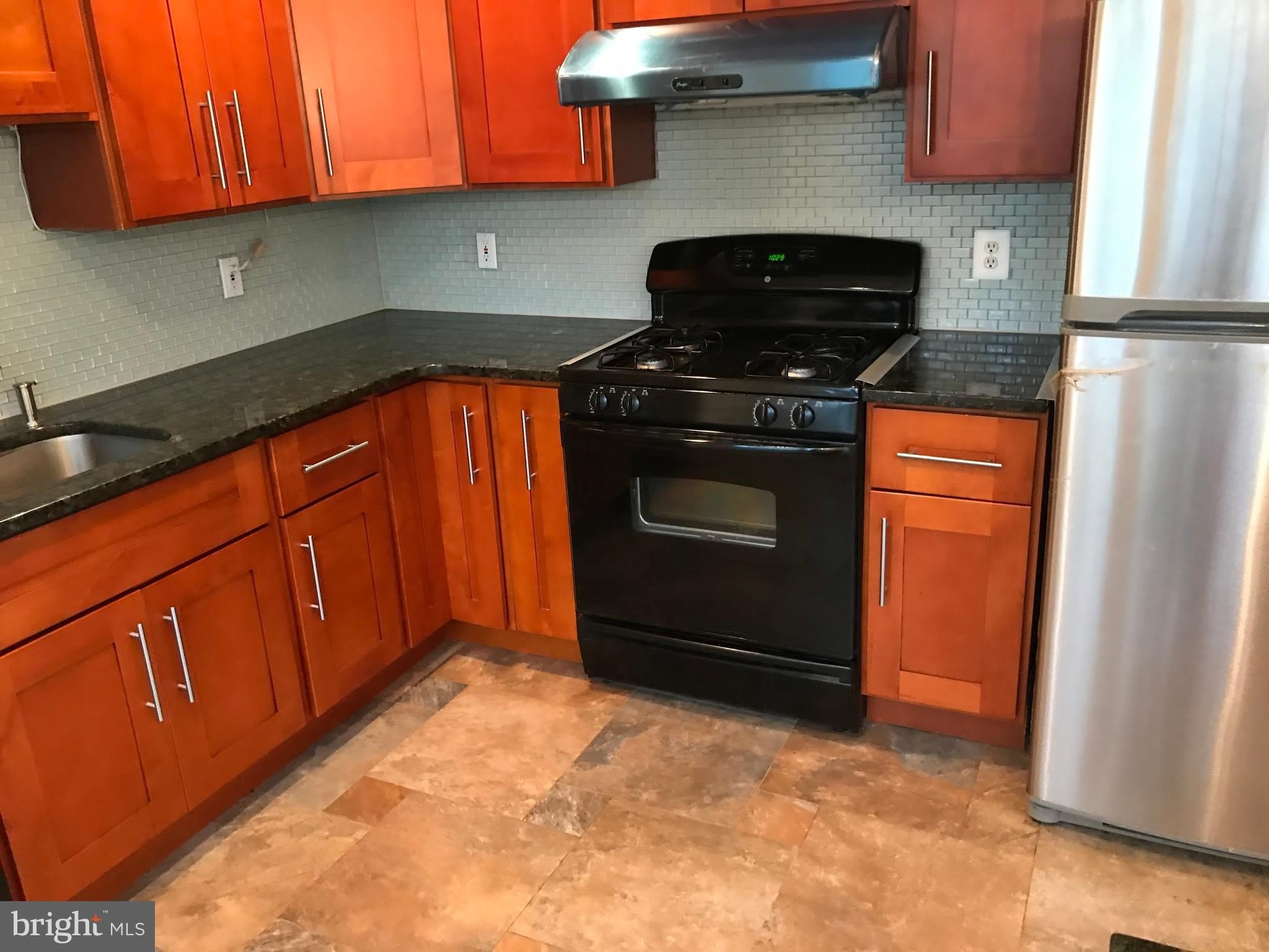 12000 AMBER RIDGE Circle – photo 5