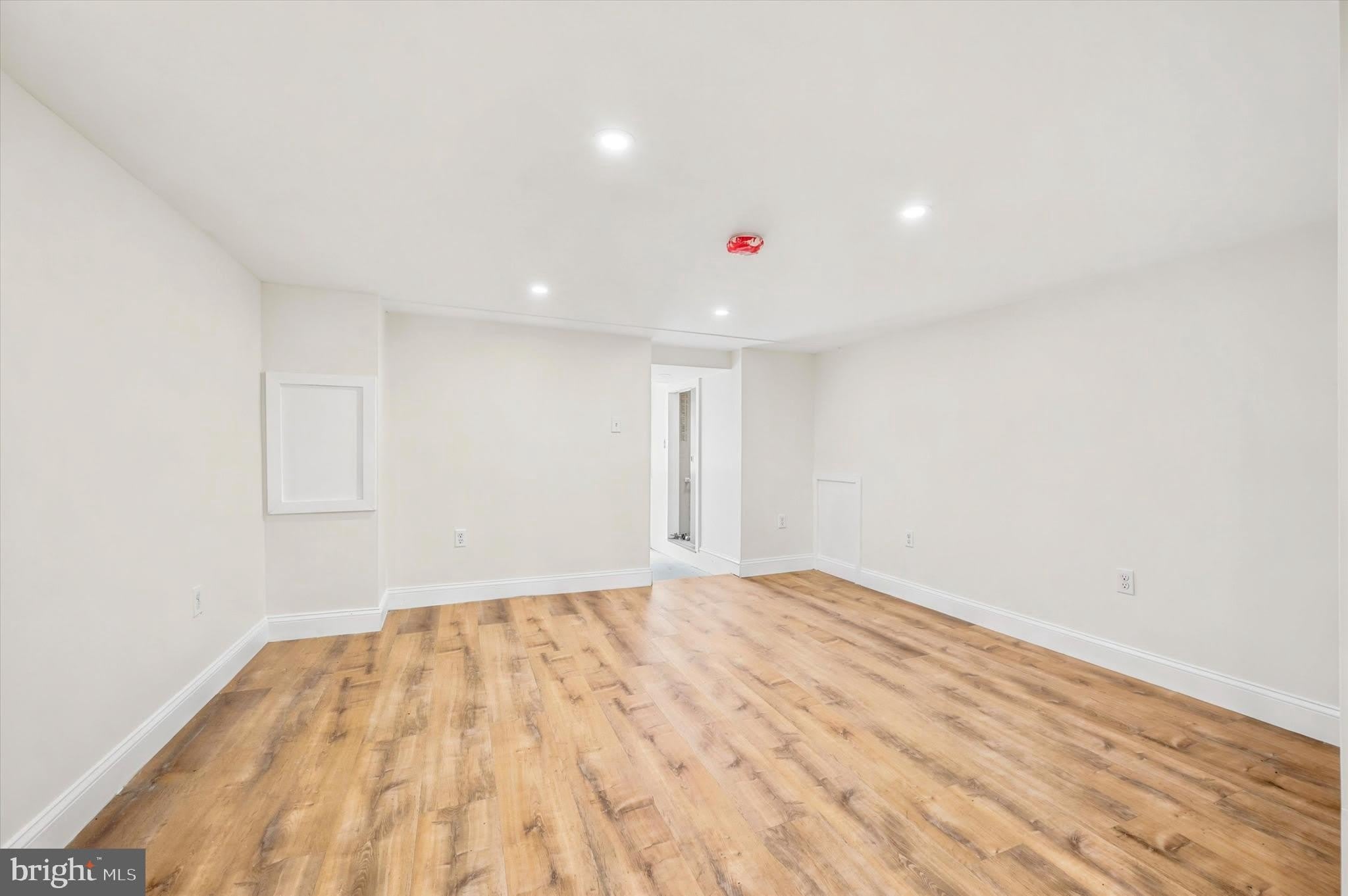 6419 RACE Street – photo 5