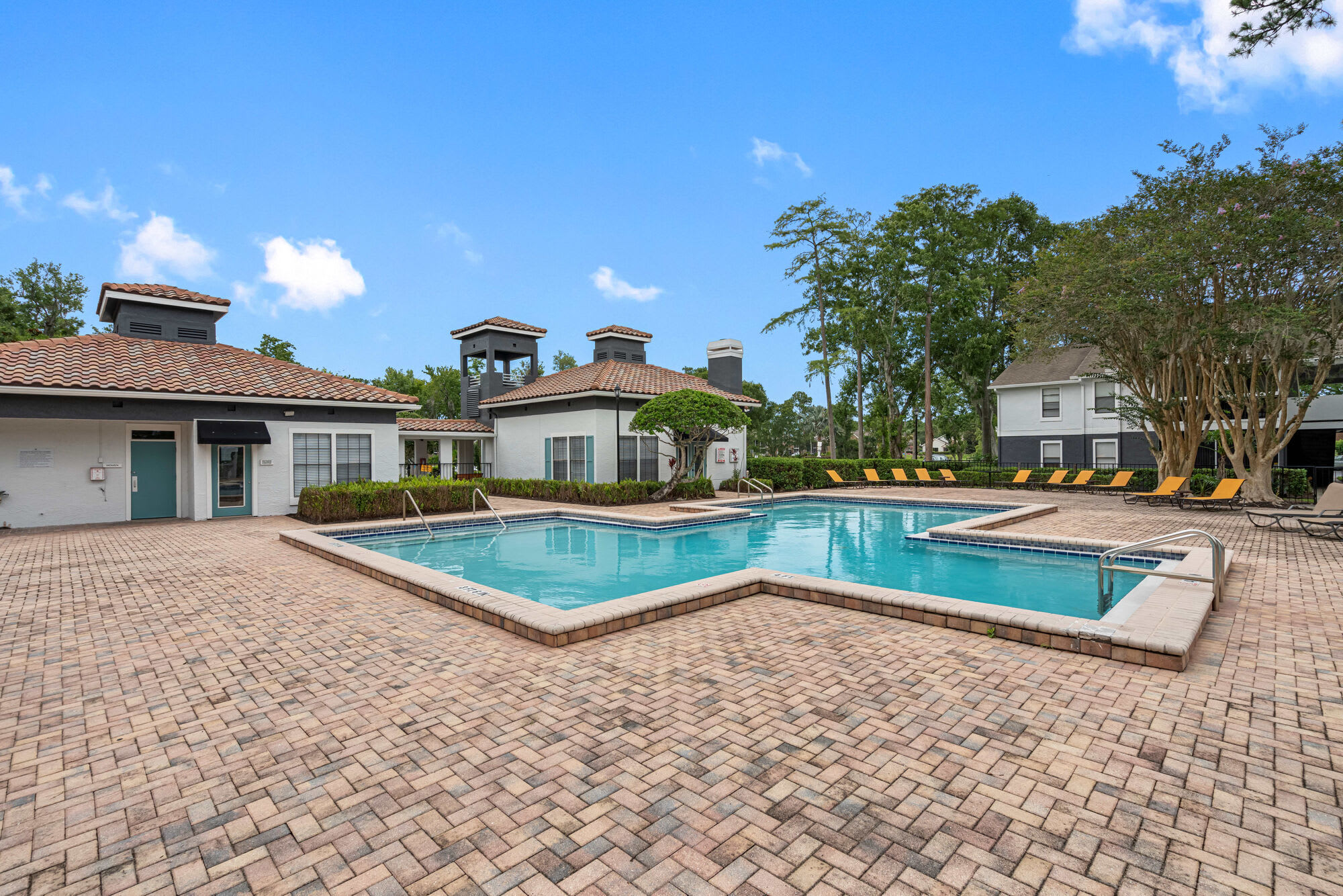 Lake Forest – photo 3