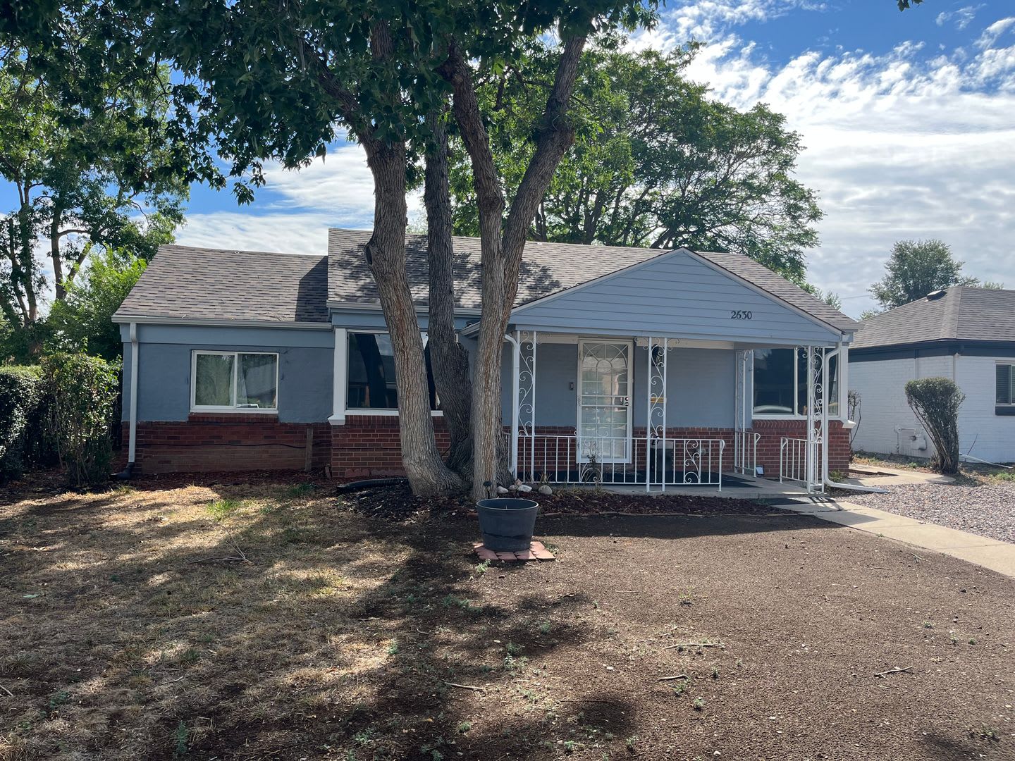 Charming 3 Bedroom Brick Home In North Park Hill Spacious Yard Finished Basement – photo 3