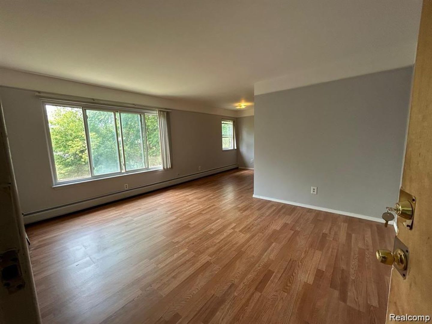 16480 E 9 Mile – photo 3