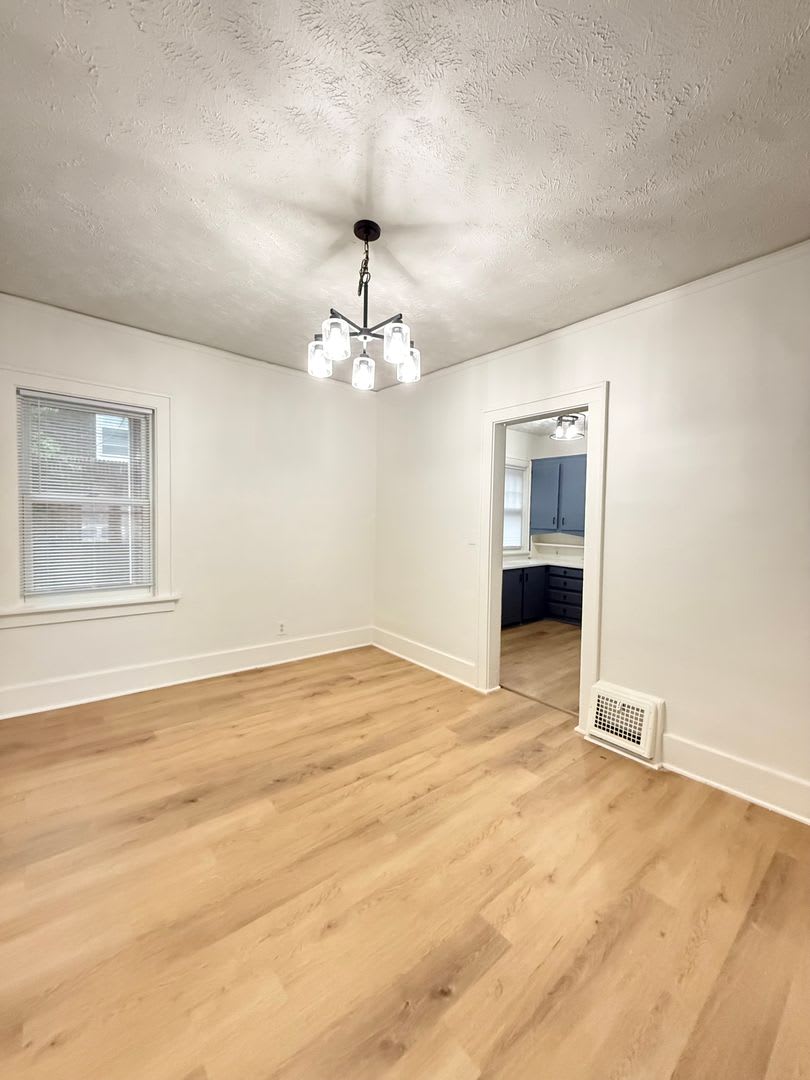 Available Now! Midtown 4 Bedroom Townhome – photo 2