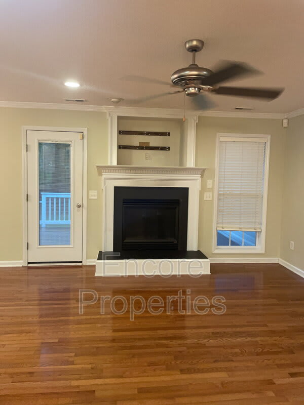 3384 Carolina Way – photo 3