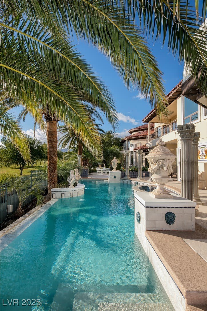 8801 Palm Greens Court – photo 3