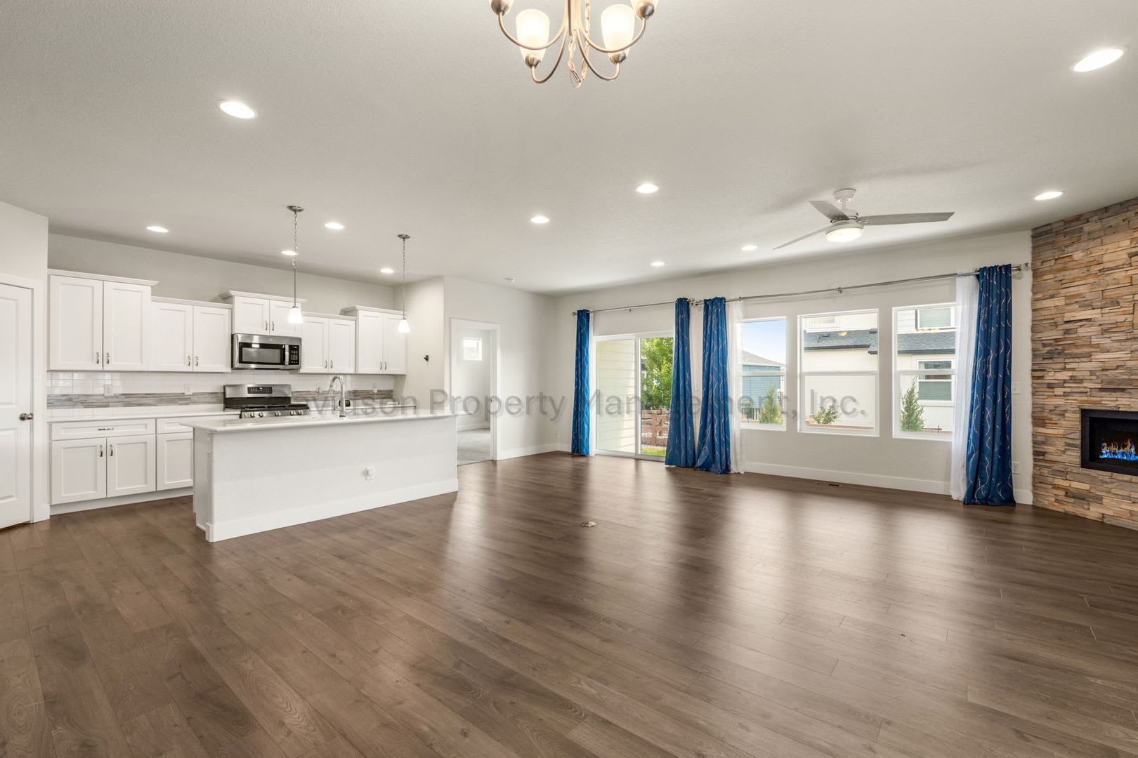 Gorgeous 3 Bedroom House in Wolf Ranch – photo 4