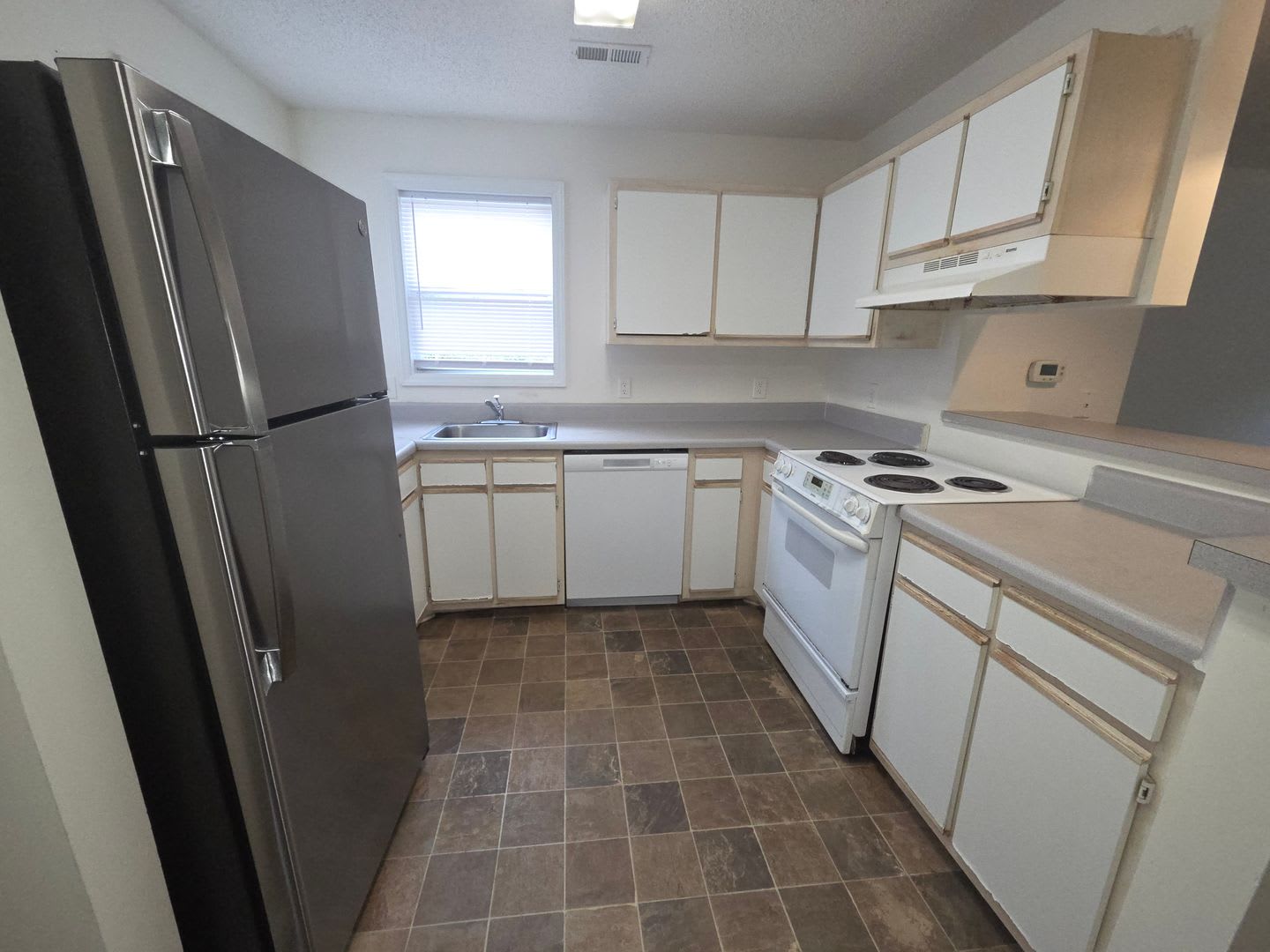 4 Bed 4 Bath Condo At University Oaks With Individual Room Rentals 250 Off Your First Full Month S Rent – photo 2
