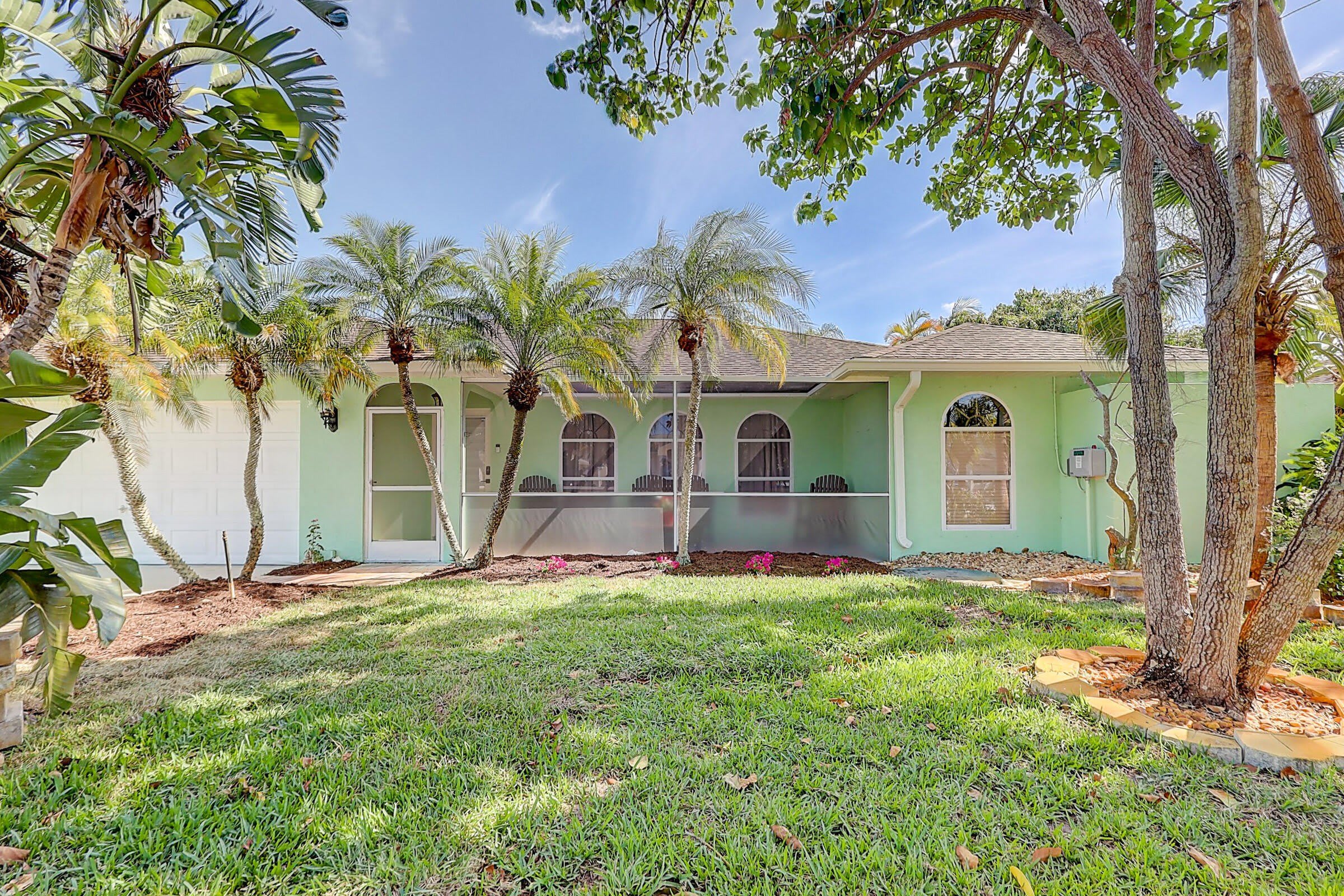 238 SW Grove Avenue – photo 3