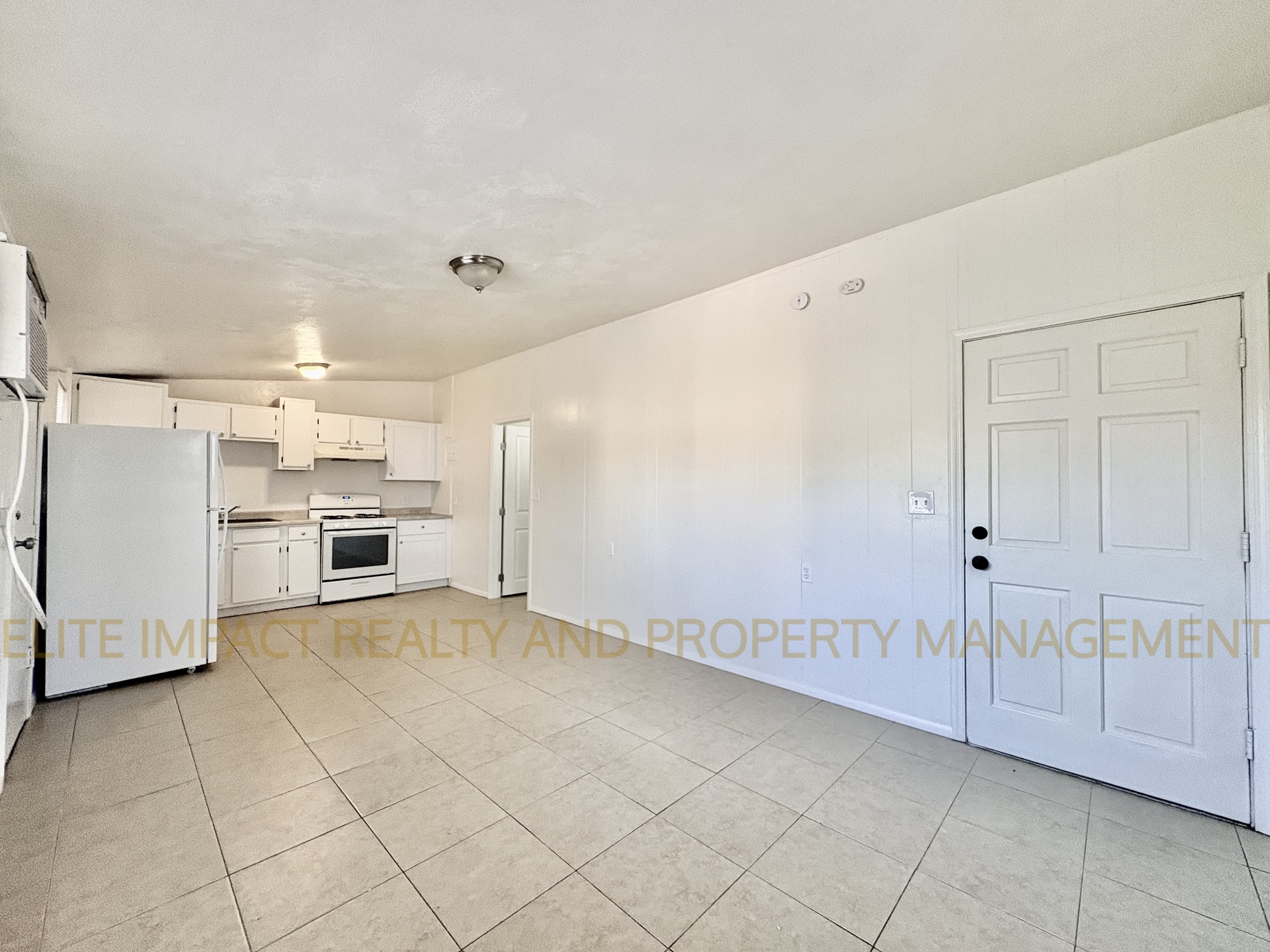 2460 North Treat Avenue – photo 5