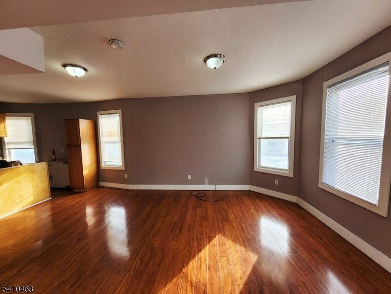 146 Hollywood Ave – photo 3