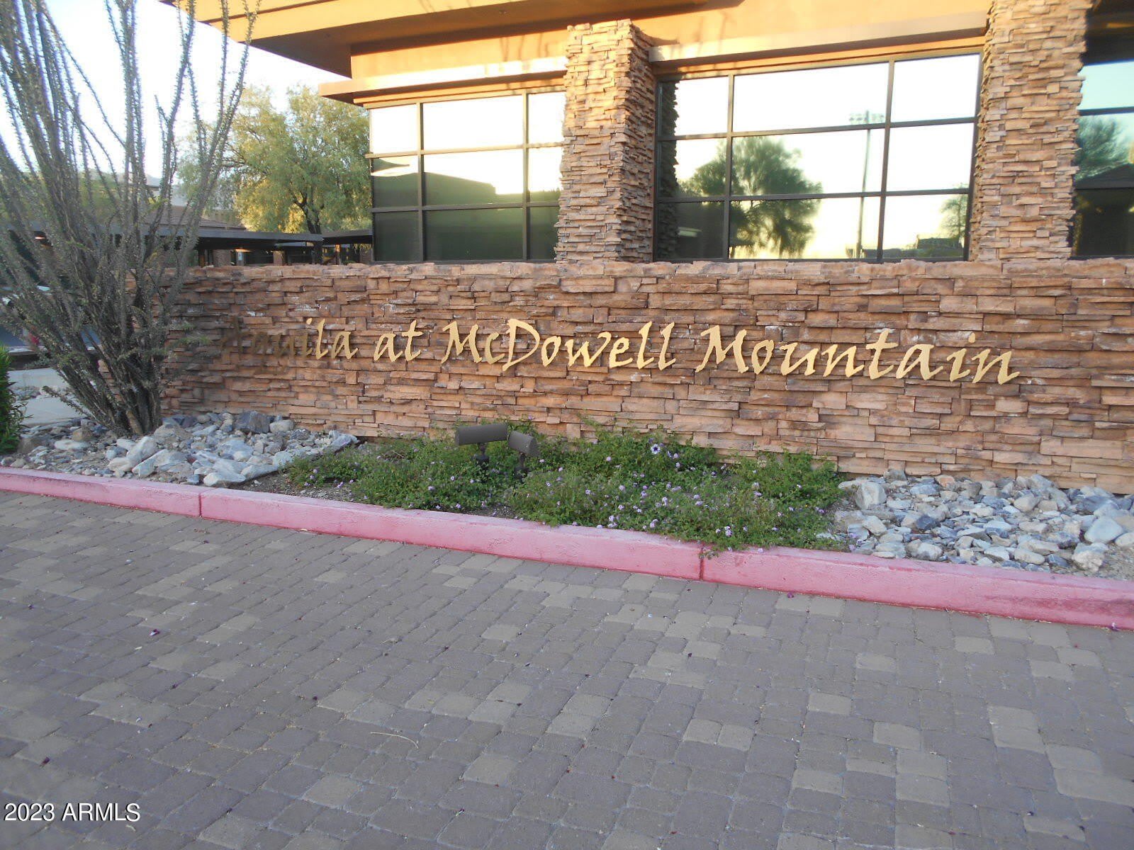 9915 E BELL Road – photo 2