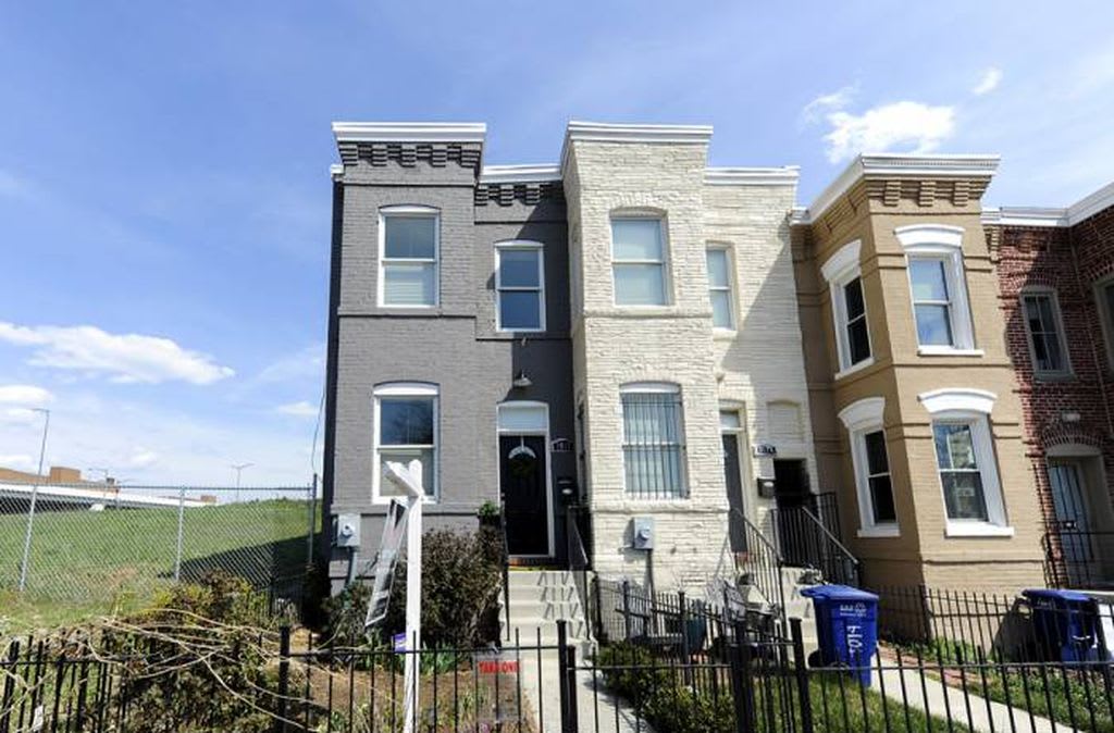 1012 7th Street Southeast – photo 2