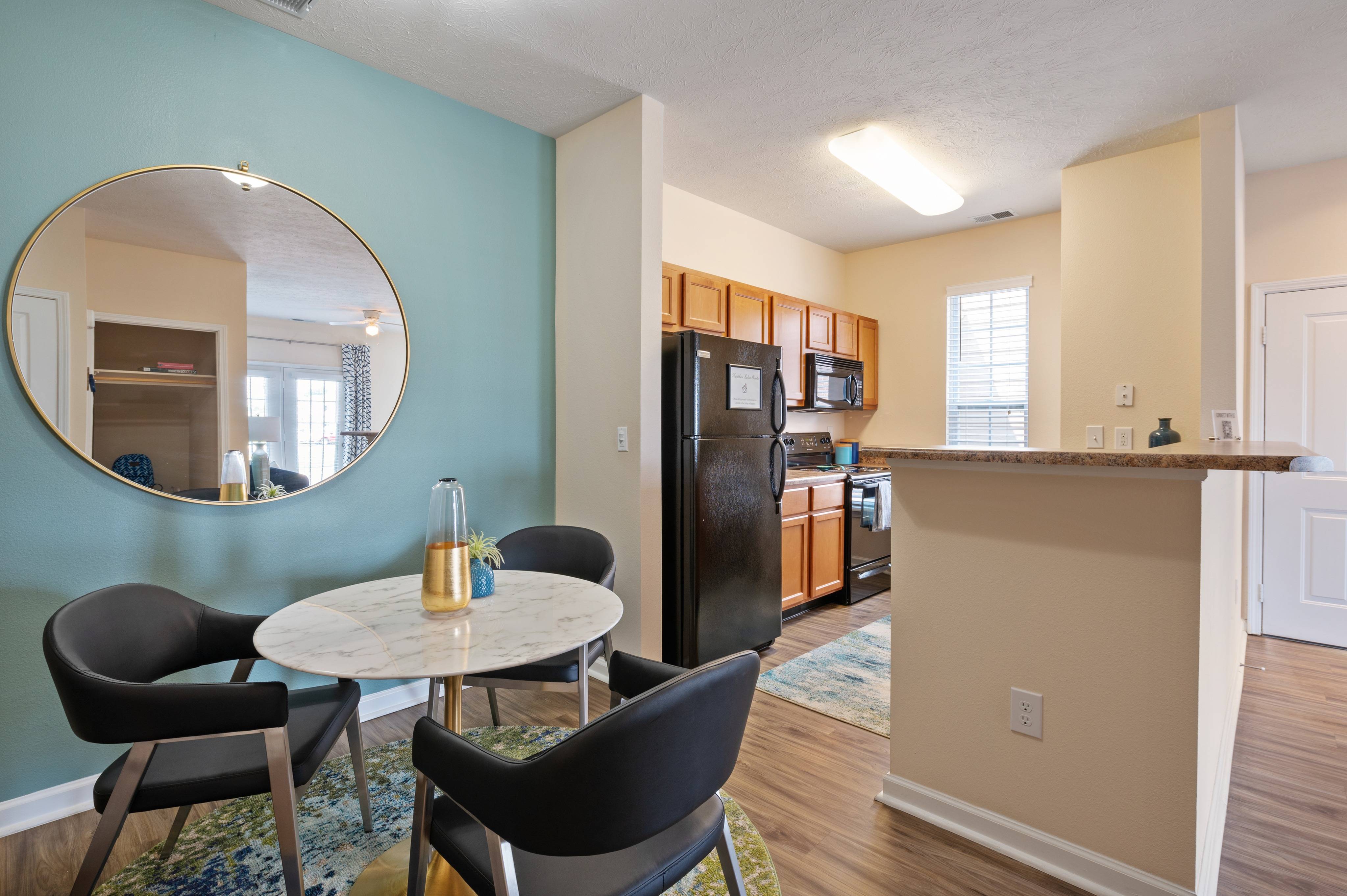 Hartshire Lakes Apartments – photo 2