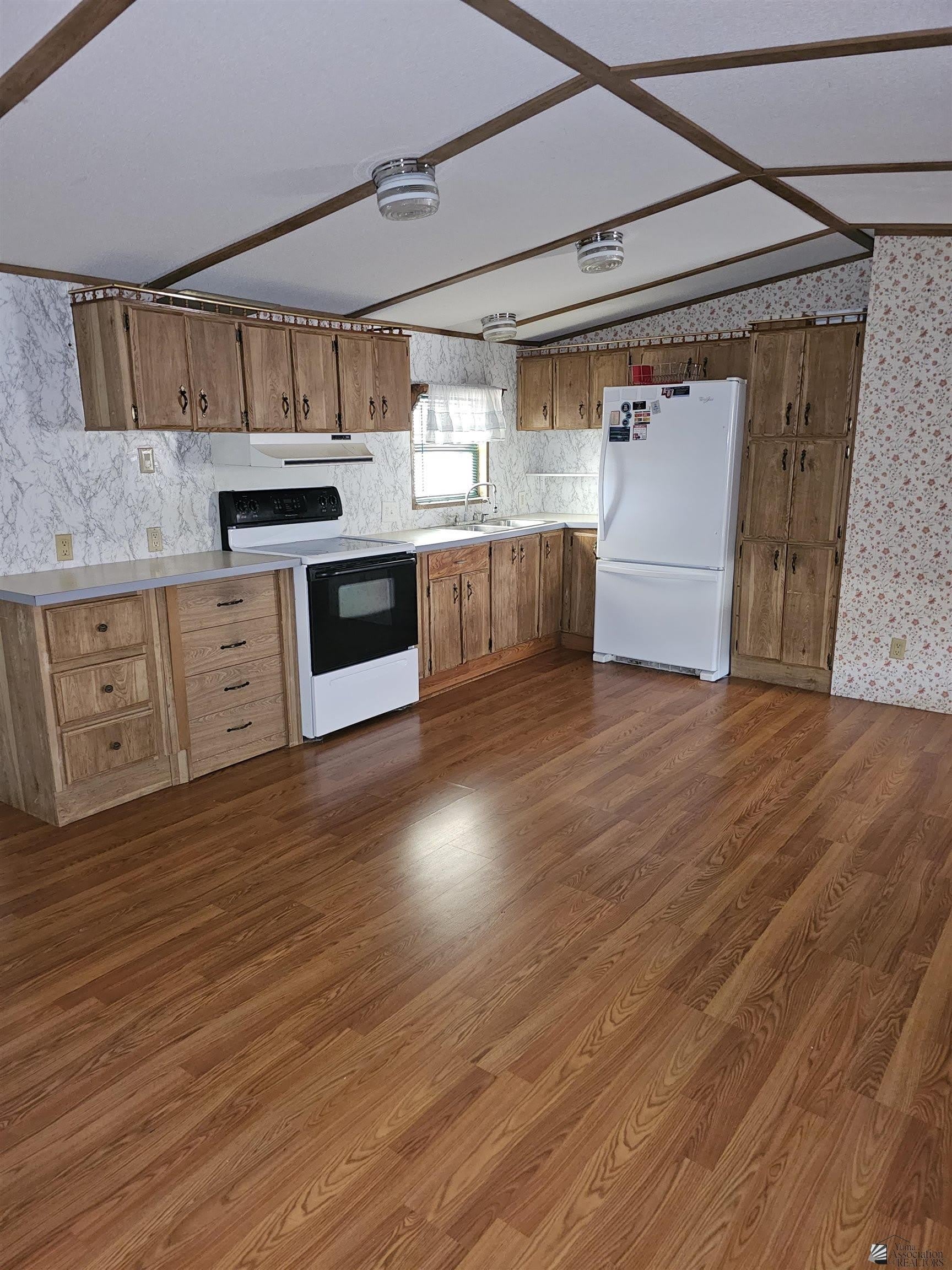 13168 E 48 ST – photo 5