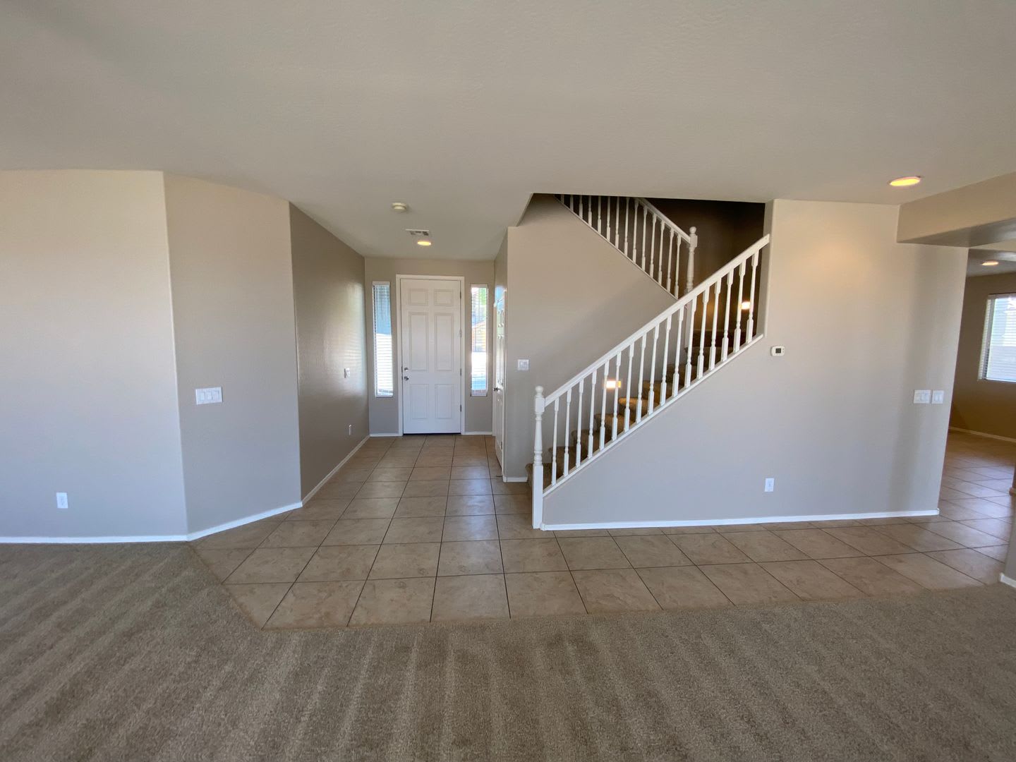 Gorgeous Home in Maricopa – photo 2