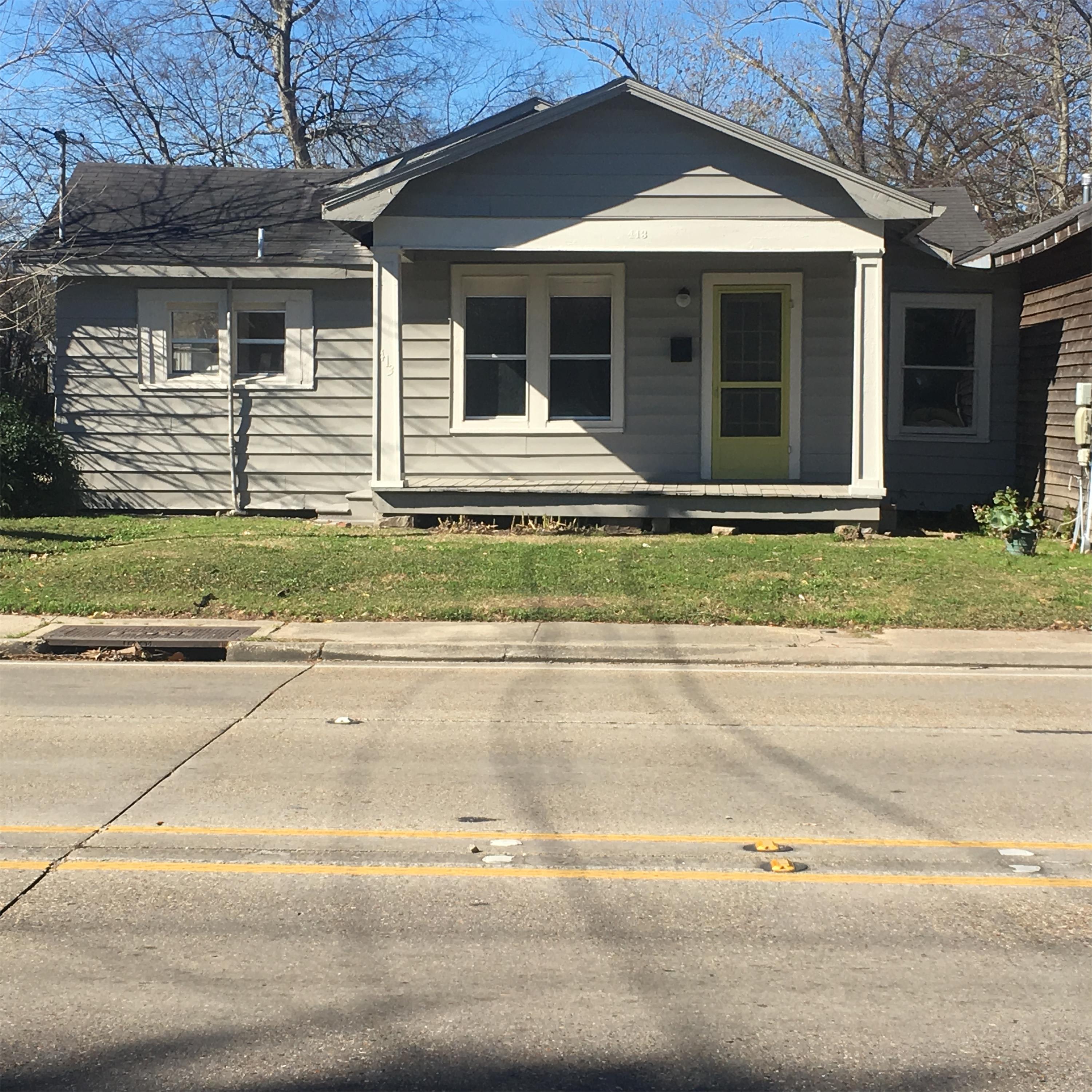 413 Moss Street – photo 1