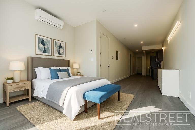 277 Linden St – photo 5