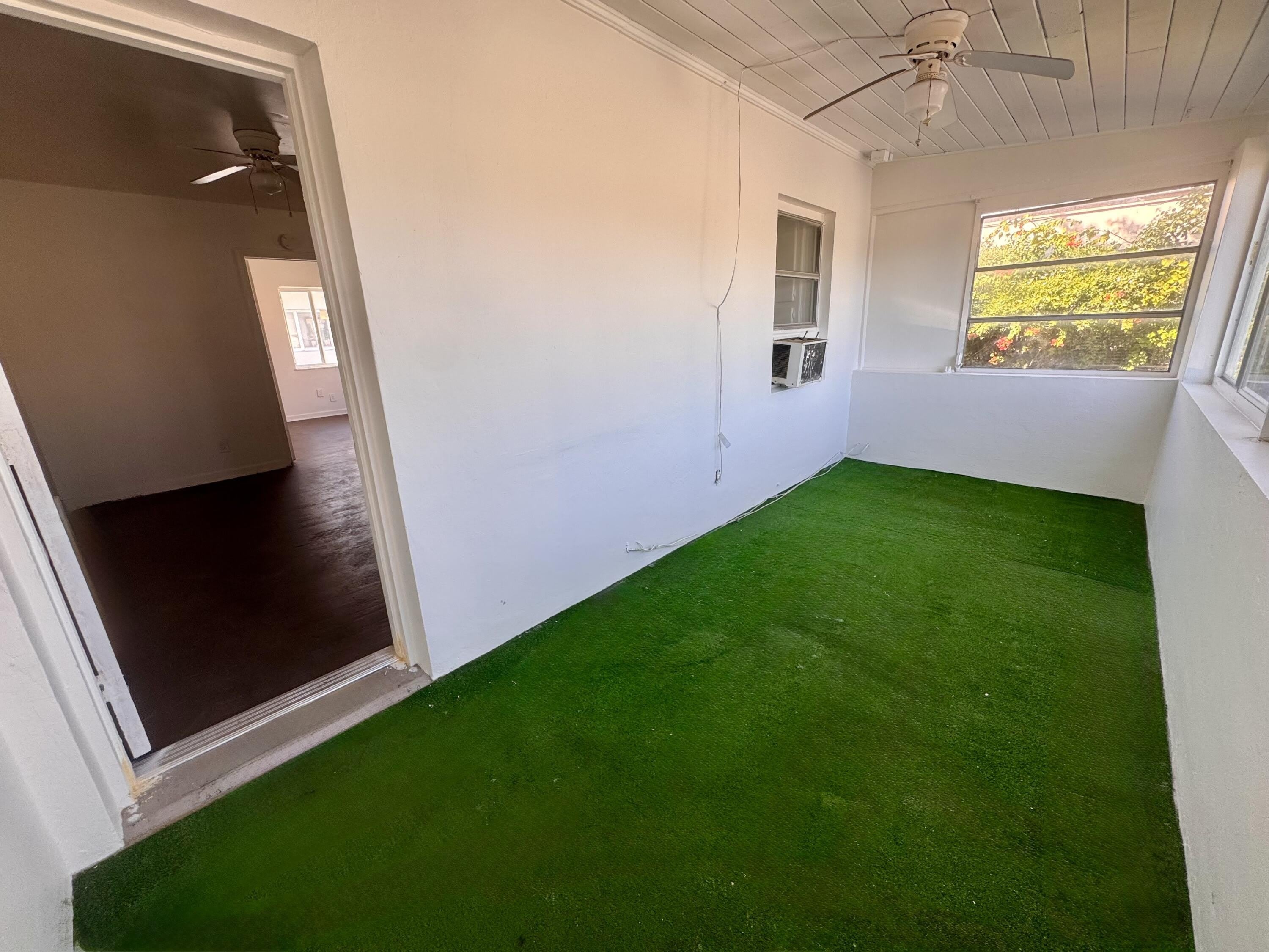 2515 Avenue E – photo 2
