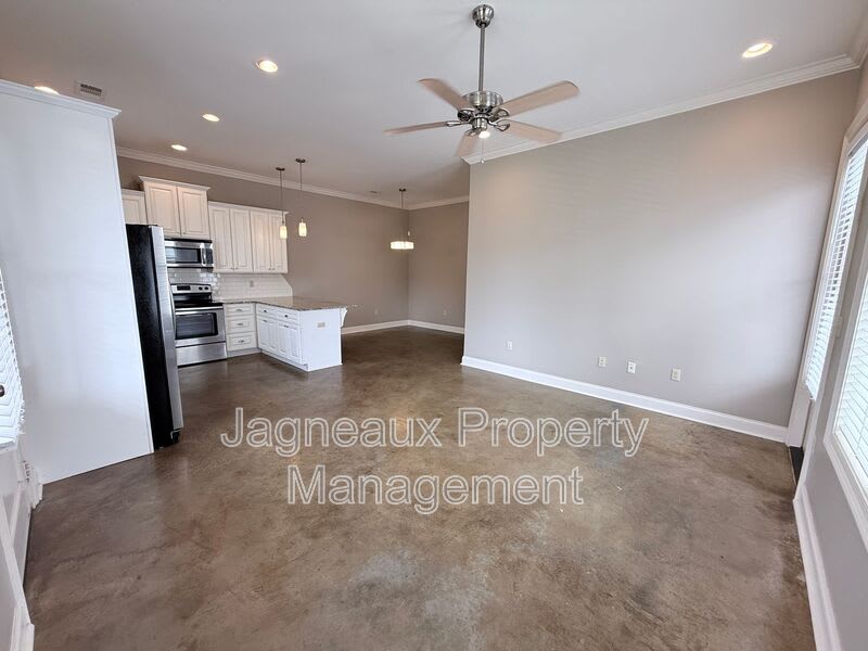 119 Shallowford Dr – photo 2
