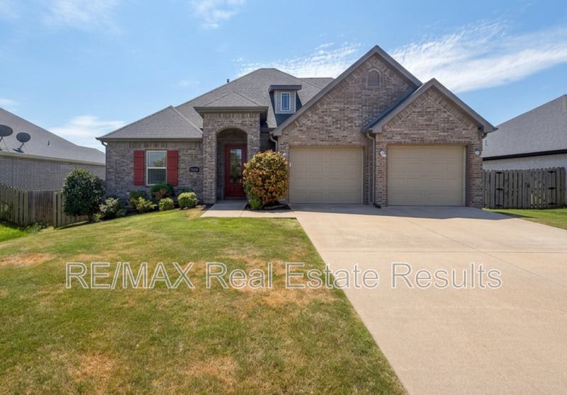 2012 W Gilligan Ave – photo 2