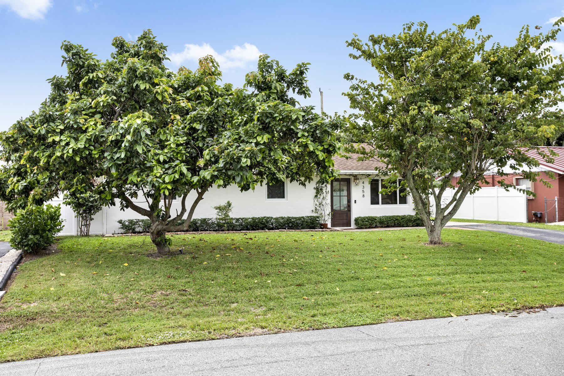 4358 Birdwood Street – photo 2