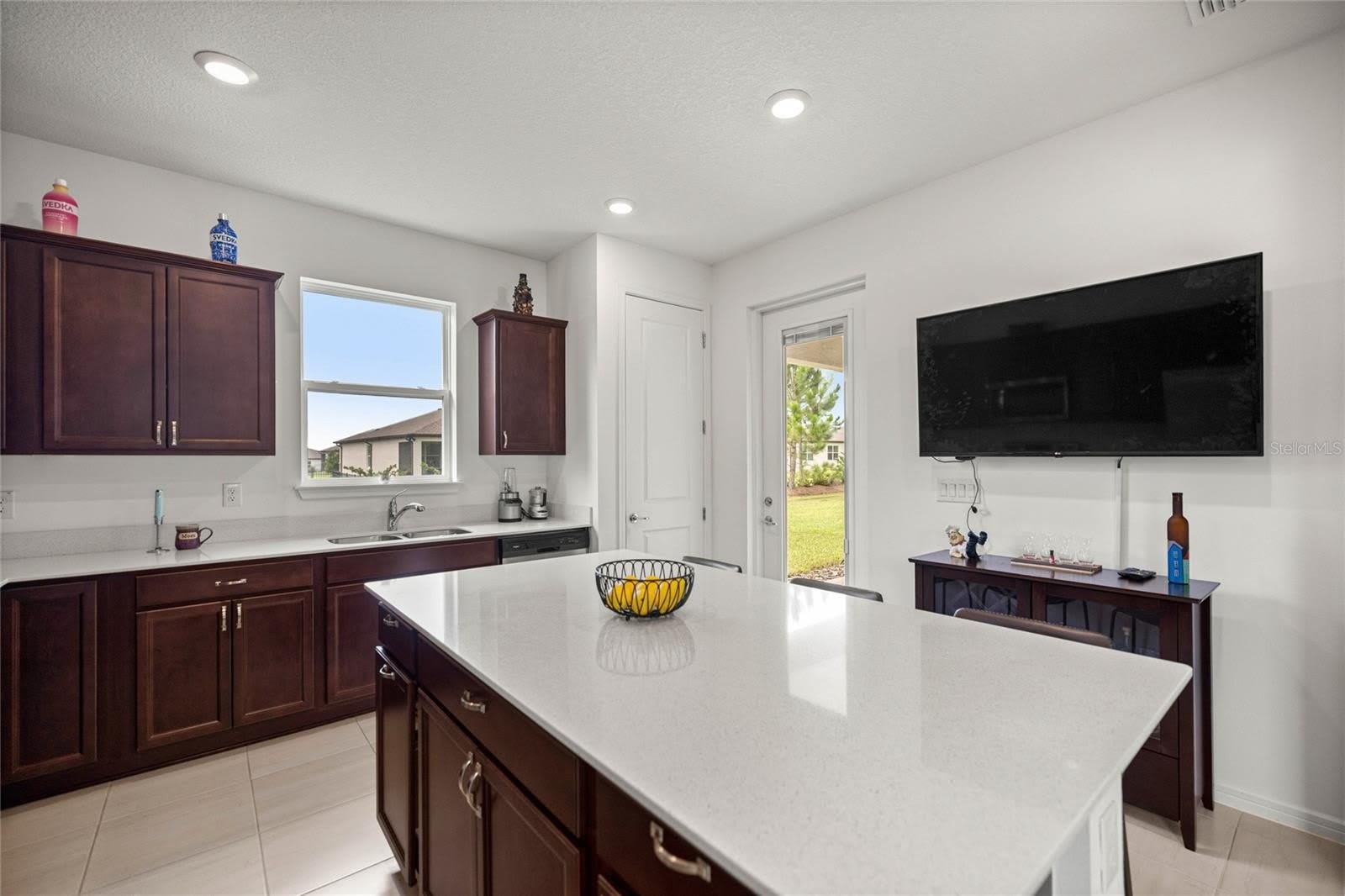 9412 SW 53RD Place – photo 2