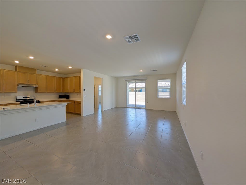 4256 Scarlet Cob Avenue – photo 5