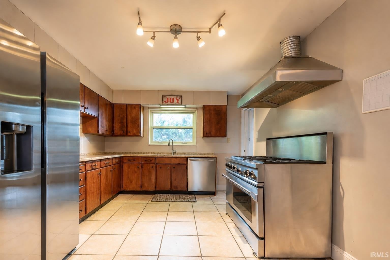 120 E Dixie Street – photo 5